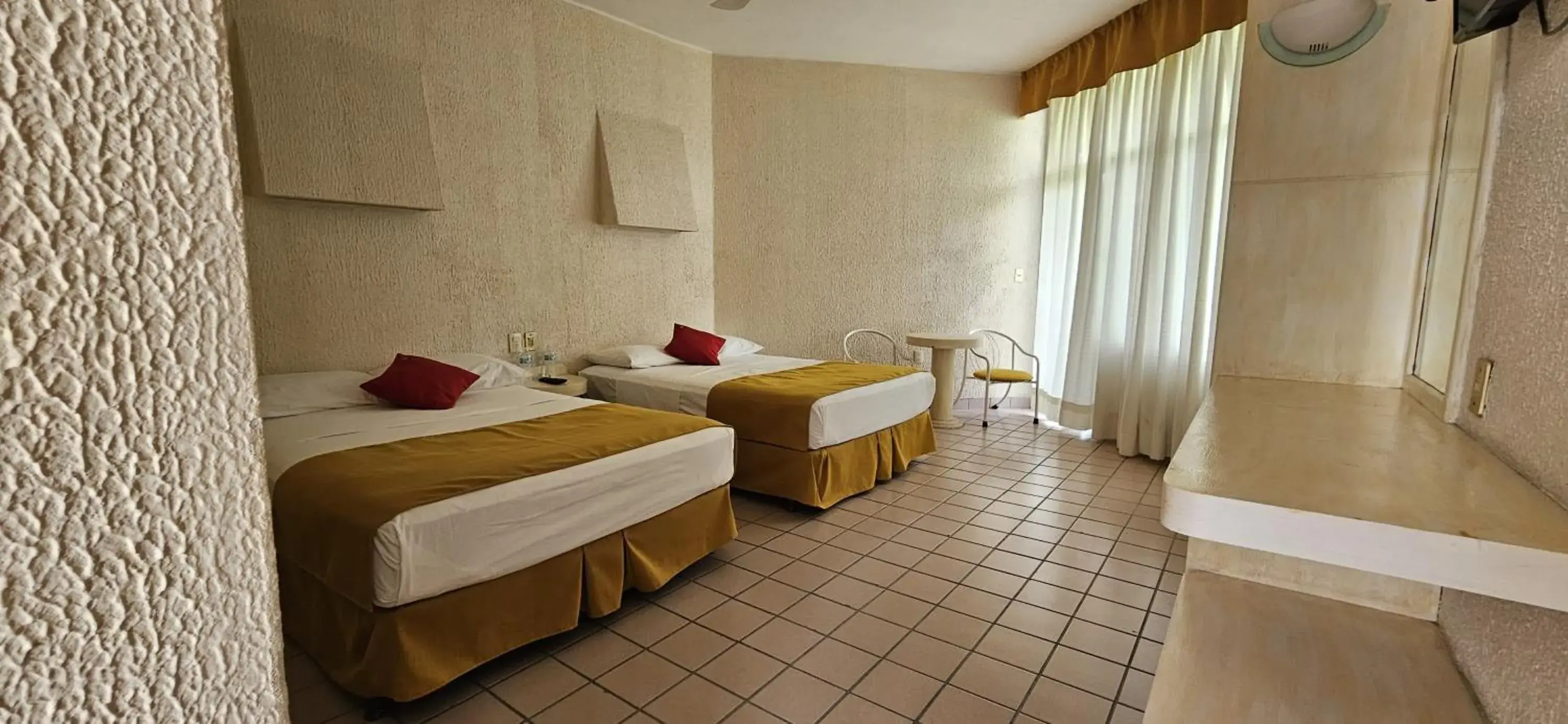 Double Room in Hotel Hacienda del Rio Oaxtepec Double Room in Hotel Hacienda del Rio Oaxtepec