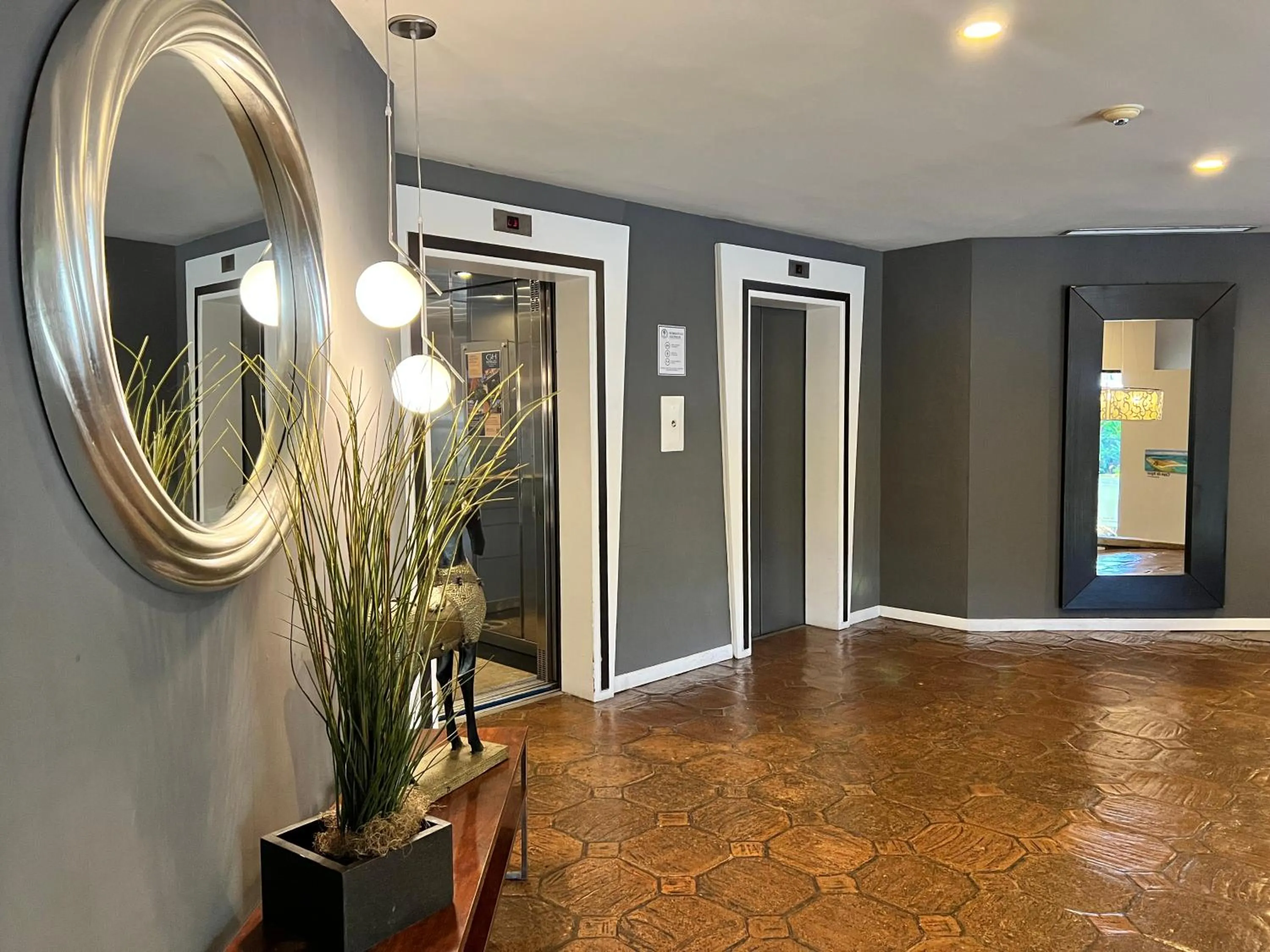 Property building in Hotel GH Guaparo Suites Valencia