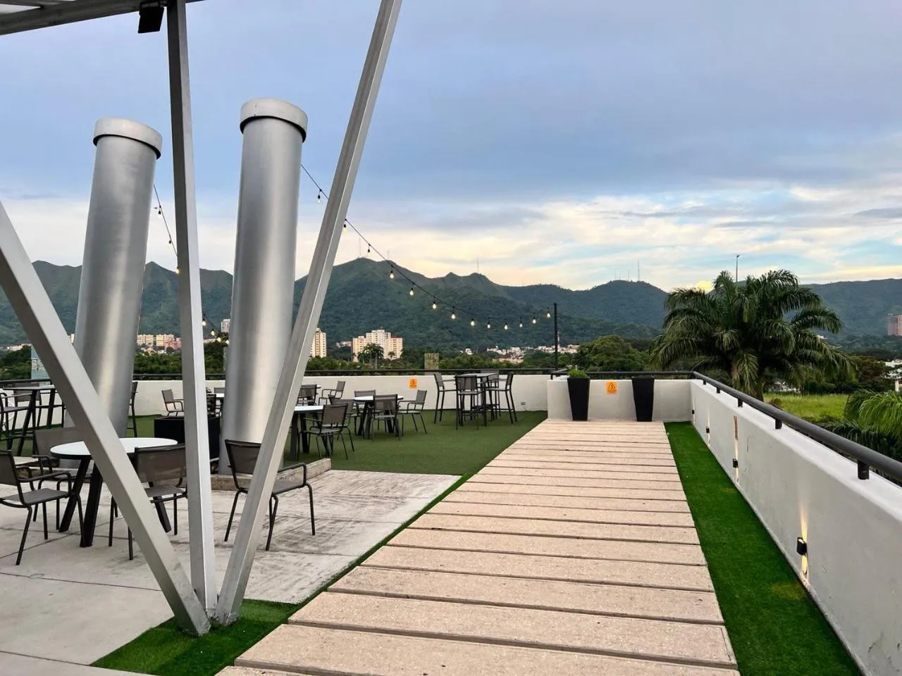 Nearby landmark in Hotel GH Guaparo Suites Valencia