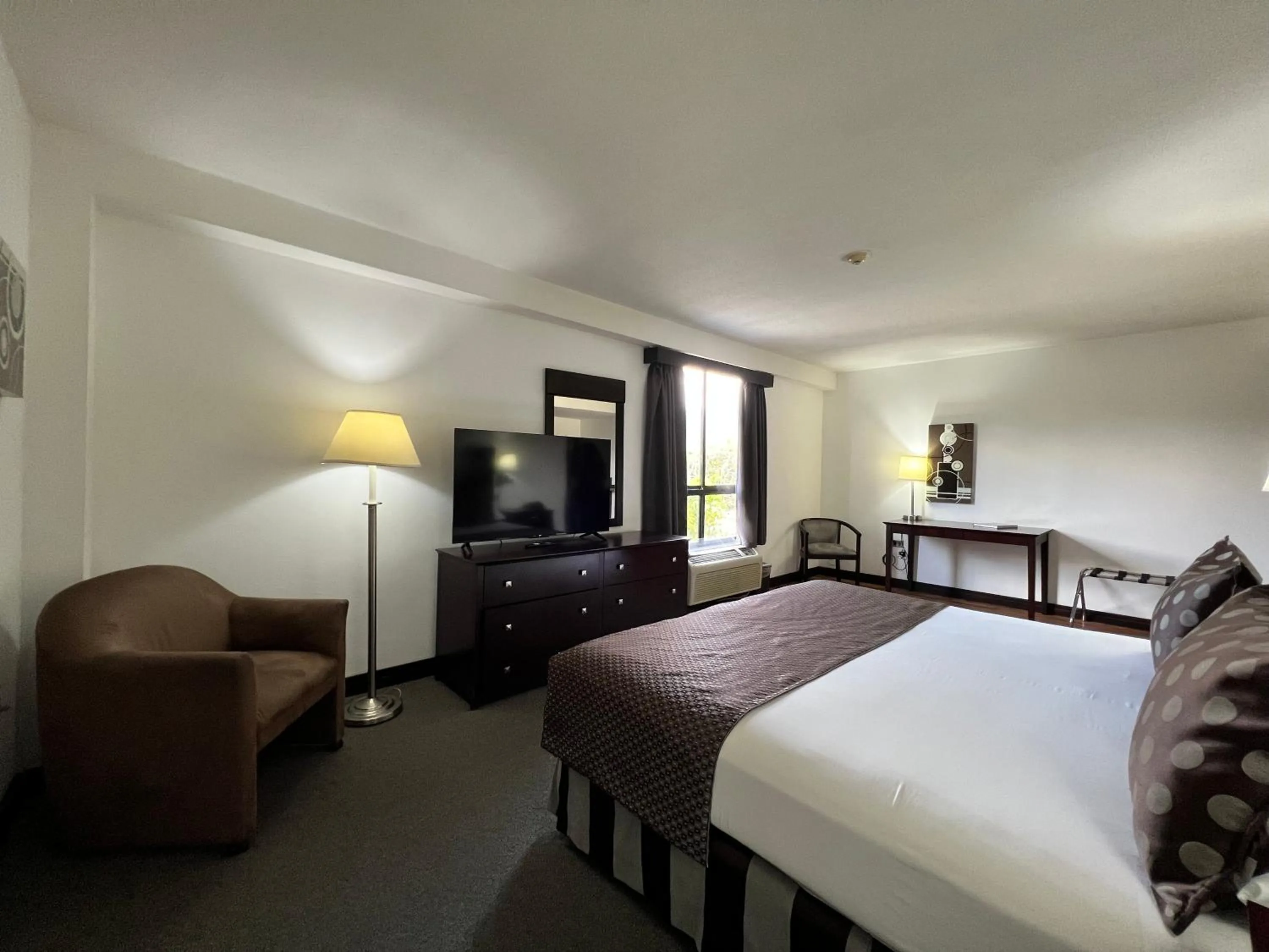 Bed in Hotel GH Guaparo Suites Valencia