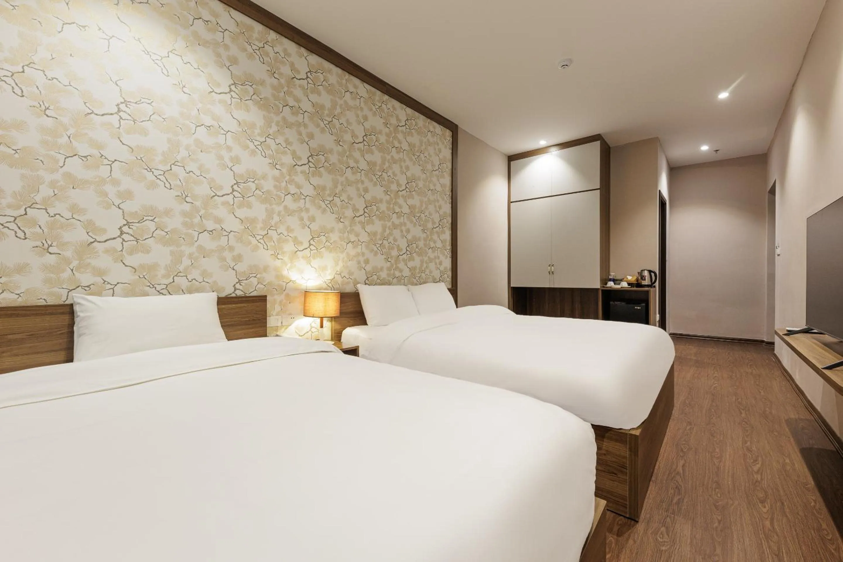Bedroom, Bed in Collection O Le Grand Hanoi hotel – The Central Park