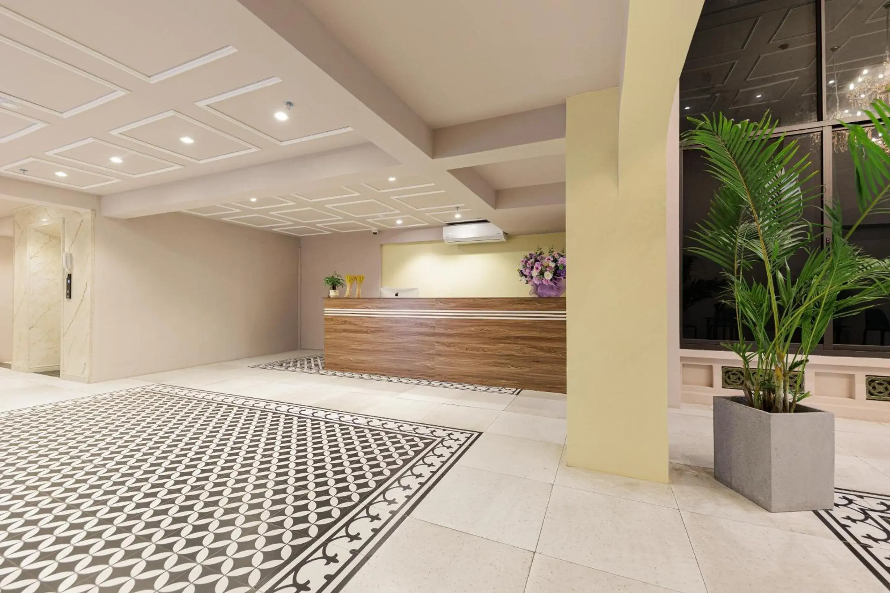 Lobby or reception in Collection O Le Grand Hanoi hotel – The Central Park Lobby or reception in Collection O Le Grand Hanoi hotel – The Central Park