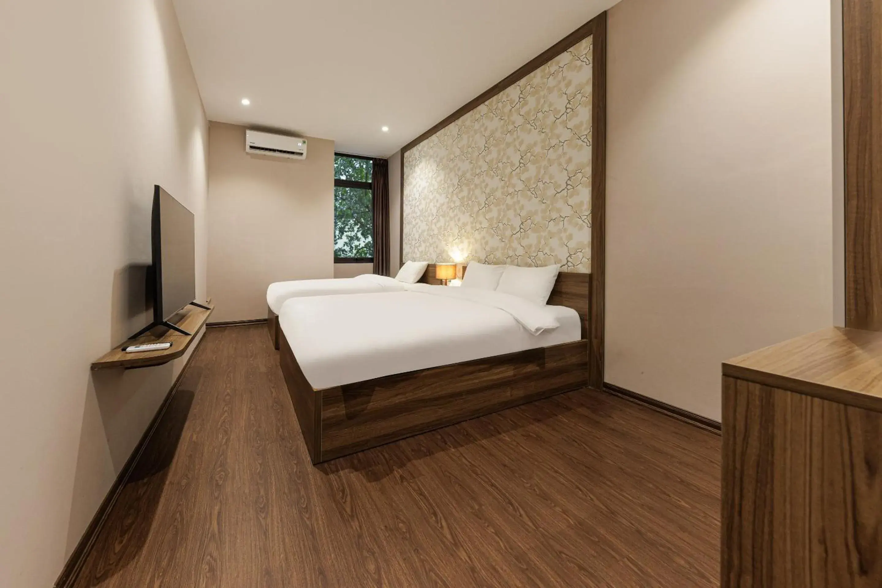 Bedroom, Bed in Collection O Le Grand Hanoi hotel – The Central Park Bedroom, Bed in Collection O Le Grand Hanoi hotel – The Central Park