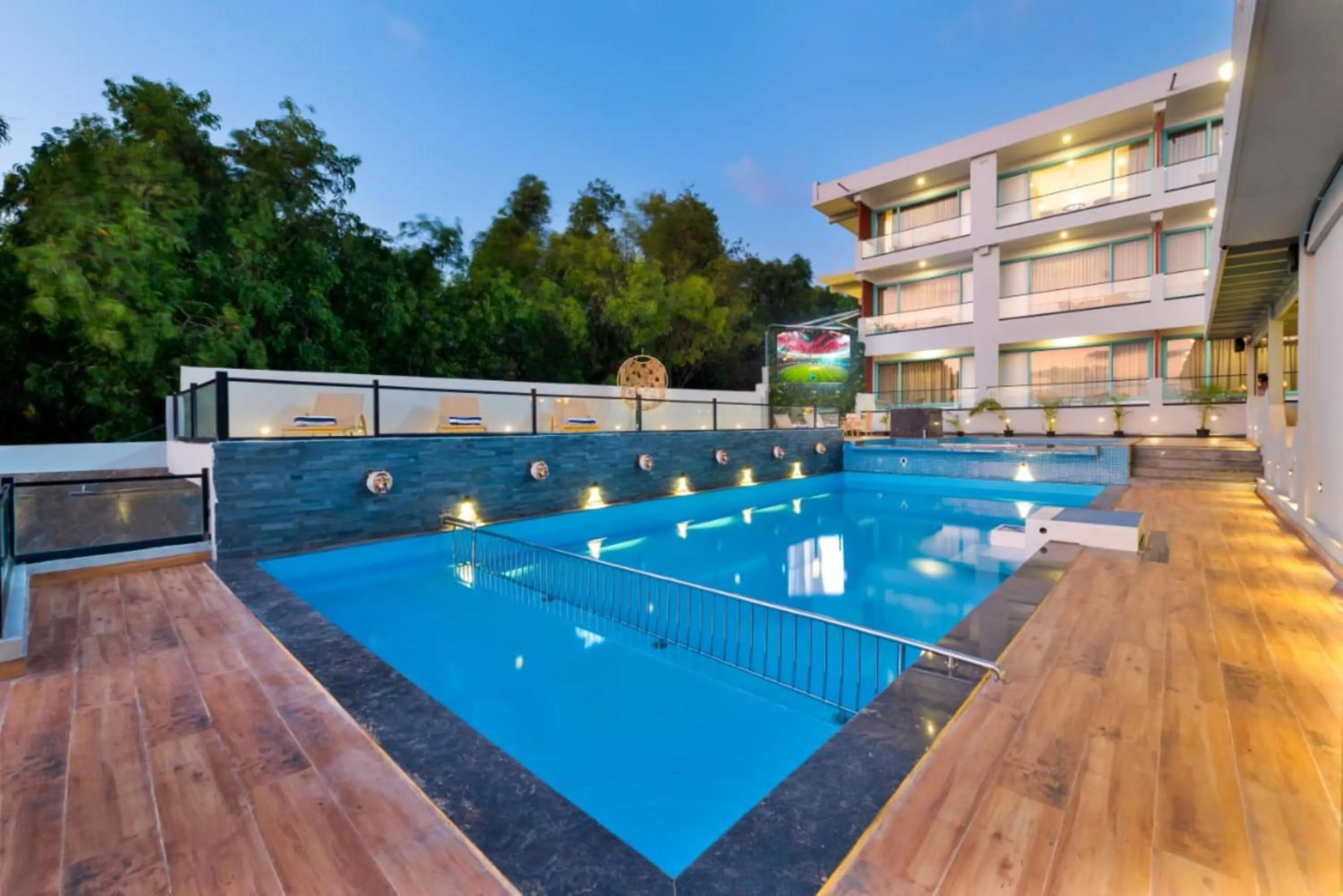 Swimming pool in Grand Continent Morjim