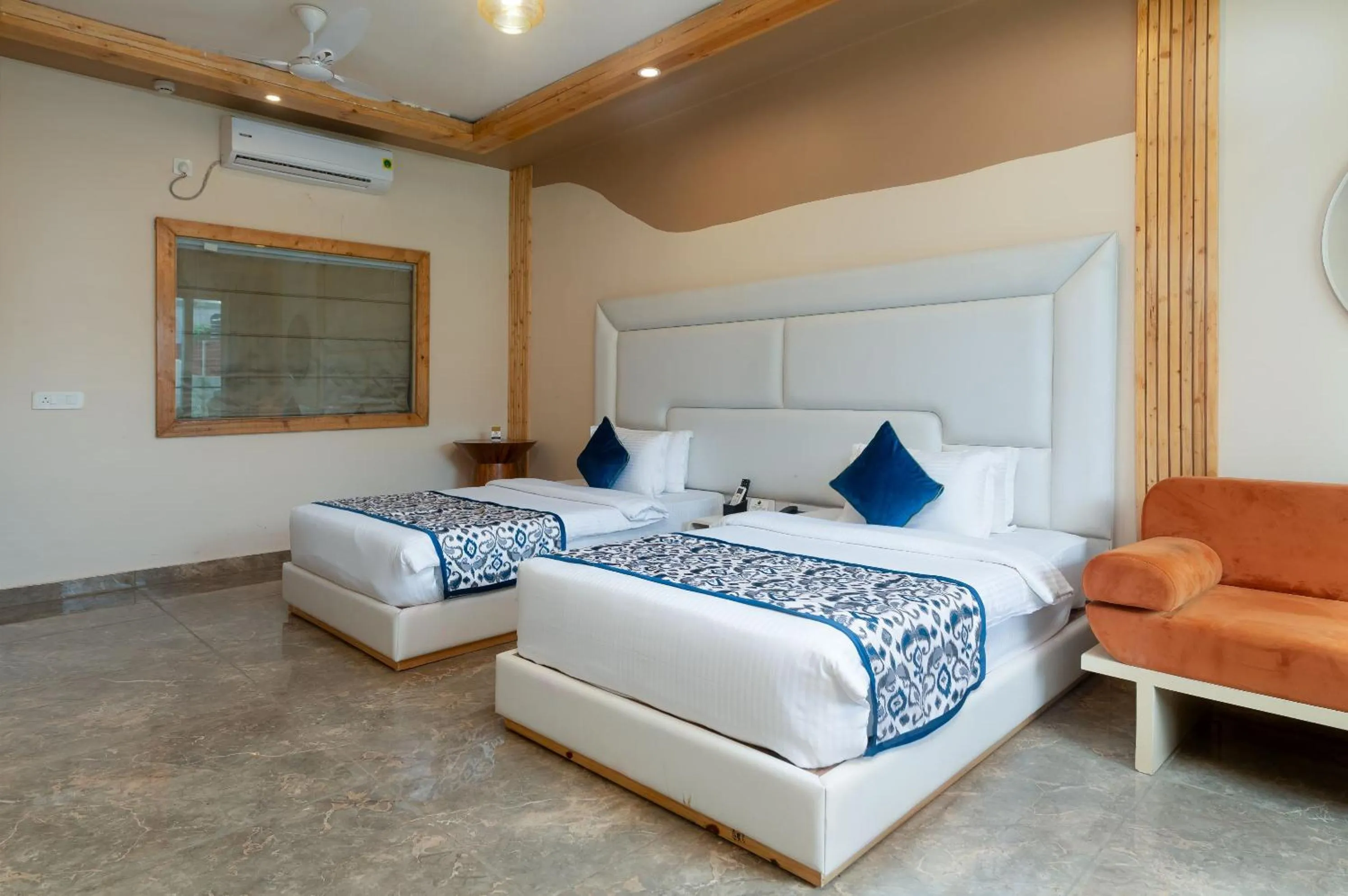 Bed in Grand Continent Morjim