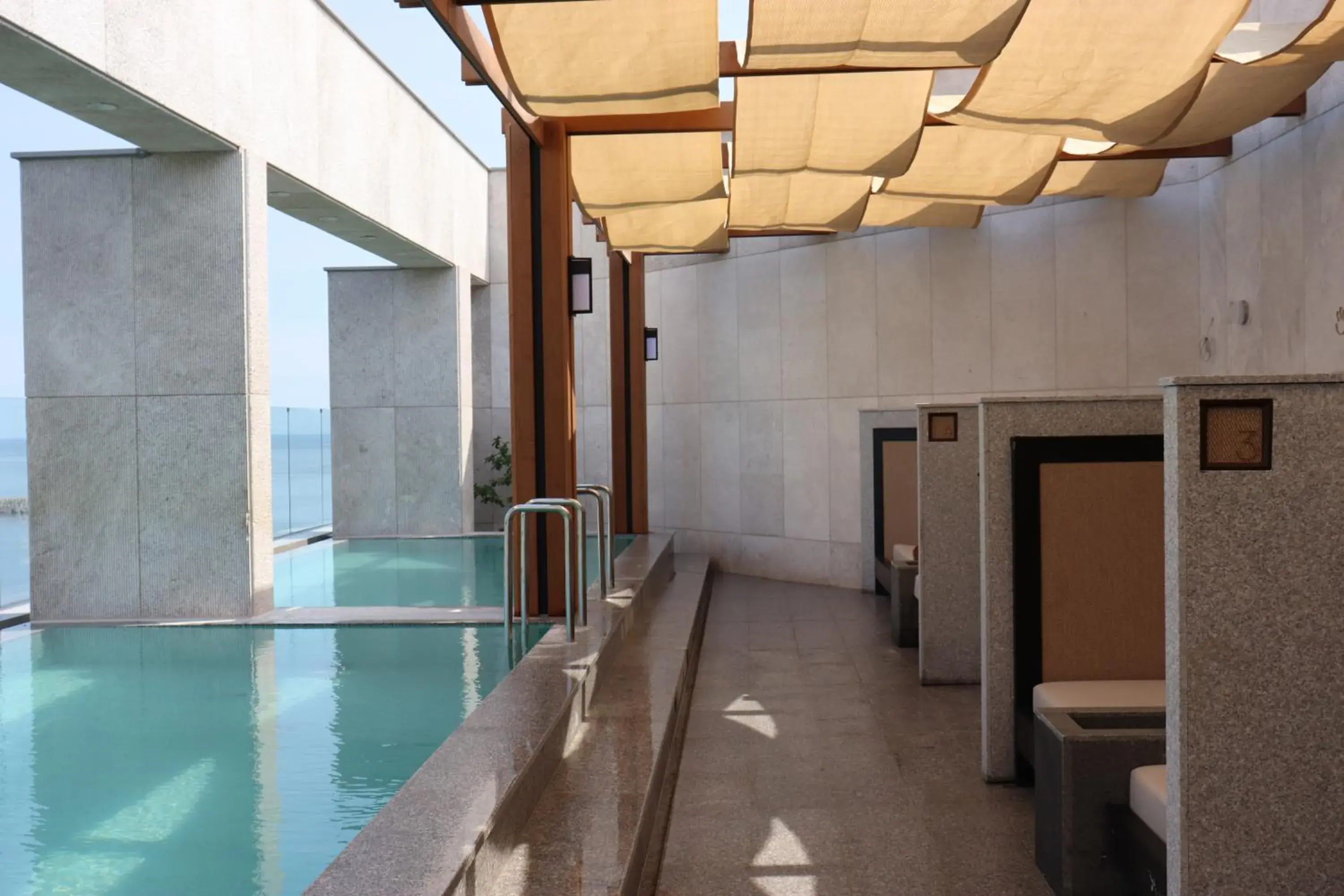 Swimming pool in Ije Busan Swimming pool in Ije Busan