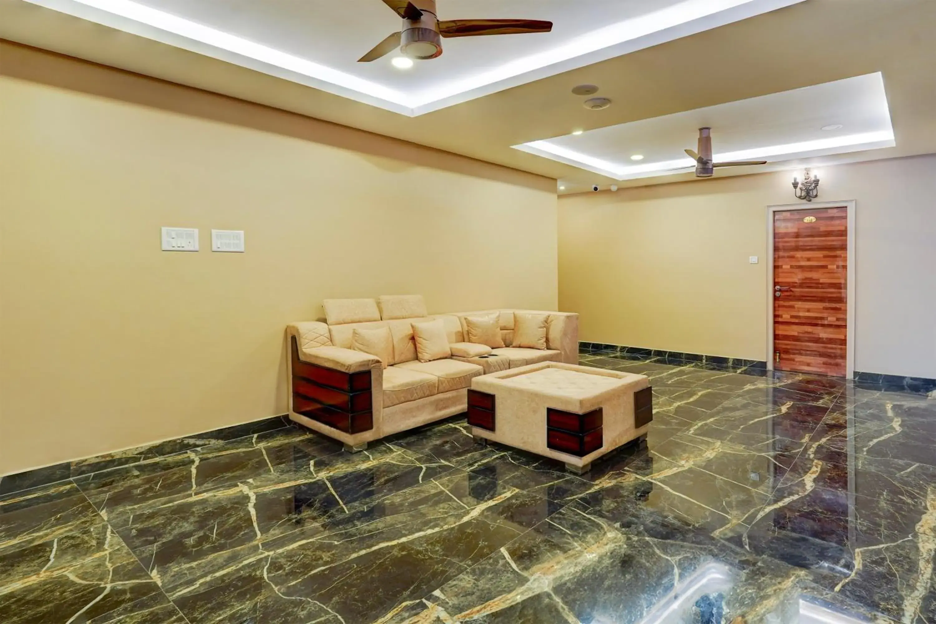 Lobby or reception in Super Townhouse NK Vivanta Luxury Rooms Lobby or reception in Super Townhouse NK Vivanta Luxury Rooms