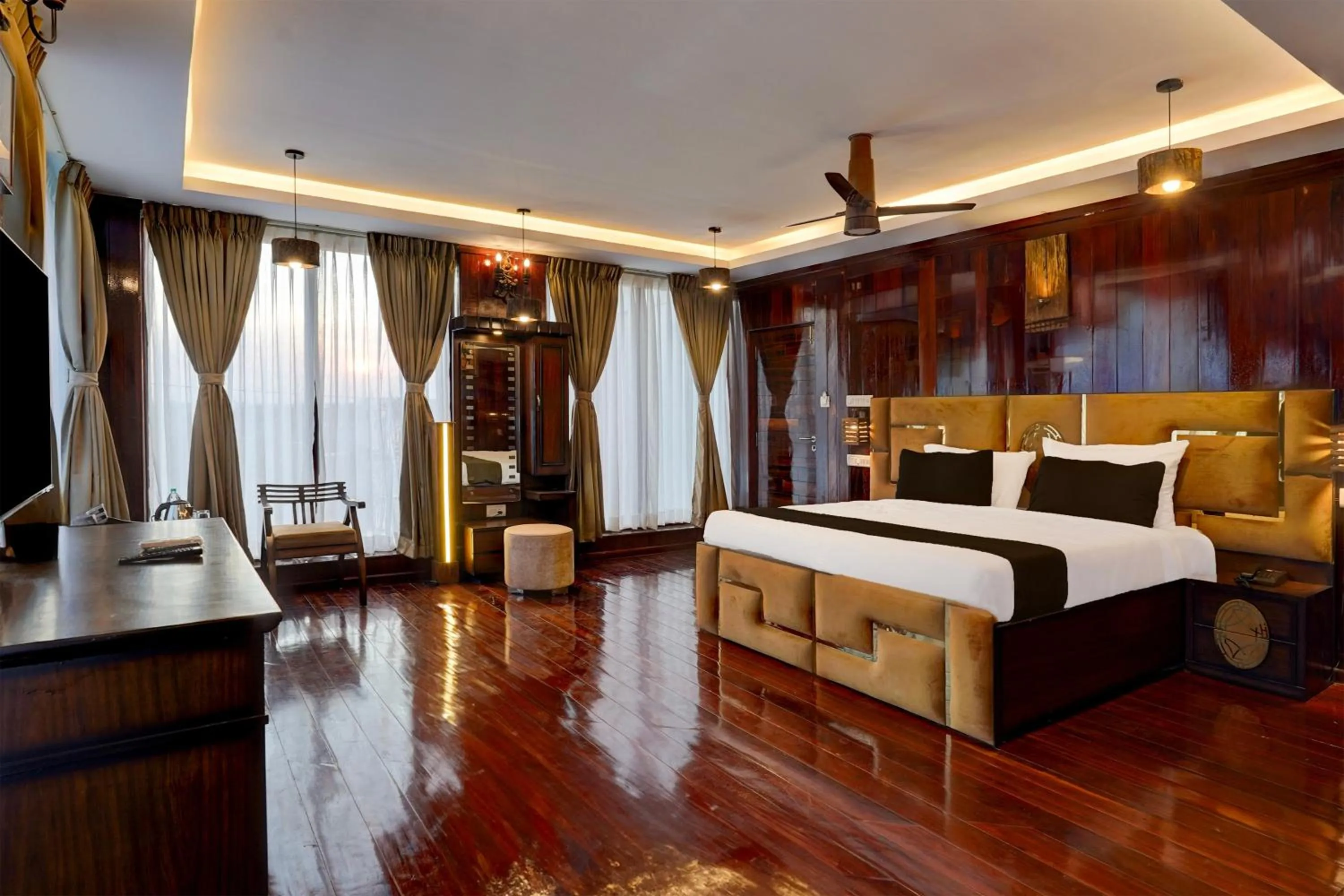 Bedroom, Bed in Super Townhouse NK Vivanta Luxury Rooms