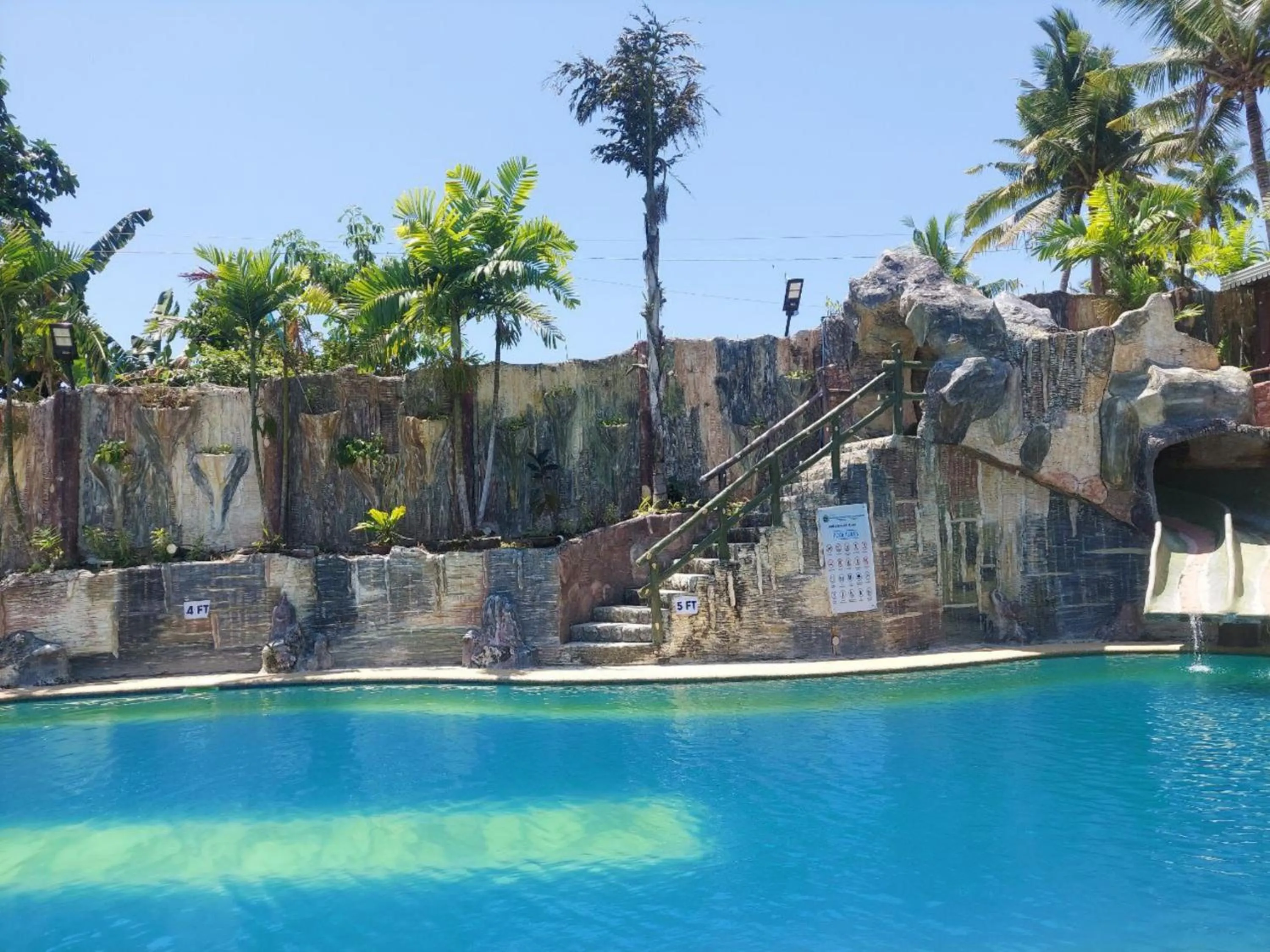 Swimming pool in Simala Retreat Resort Cebu