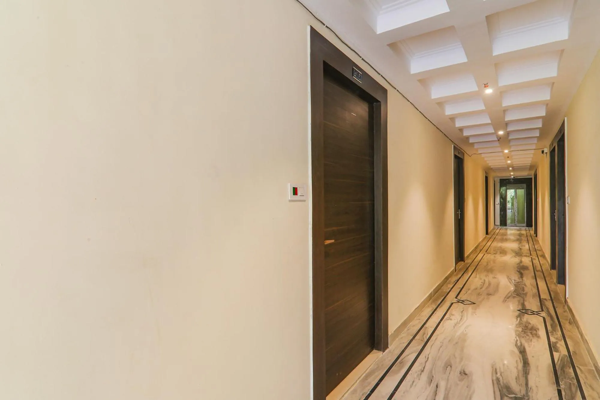 Lobby or reception in FabHotel Raj Palace