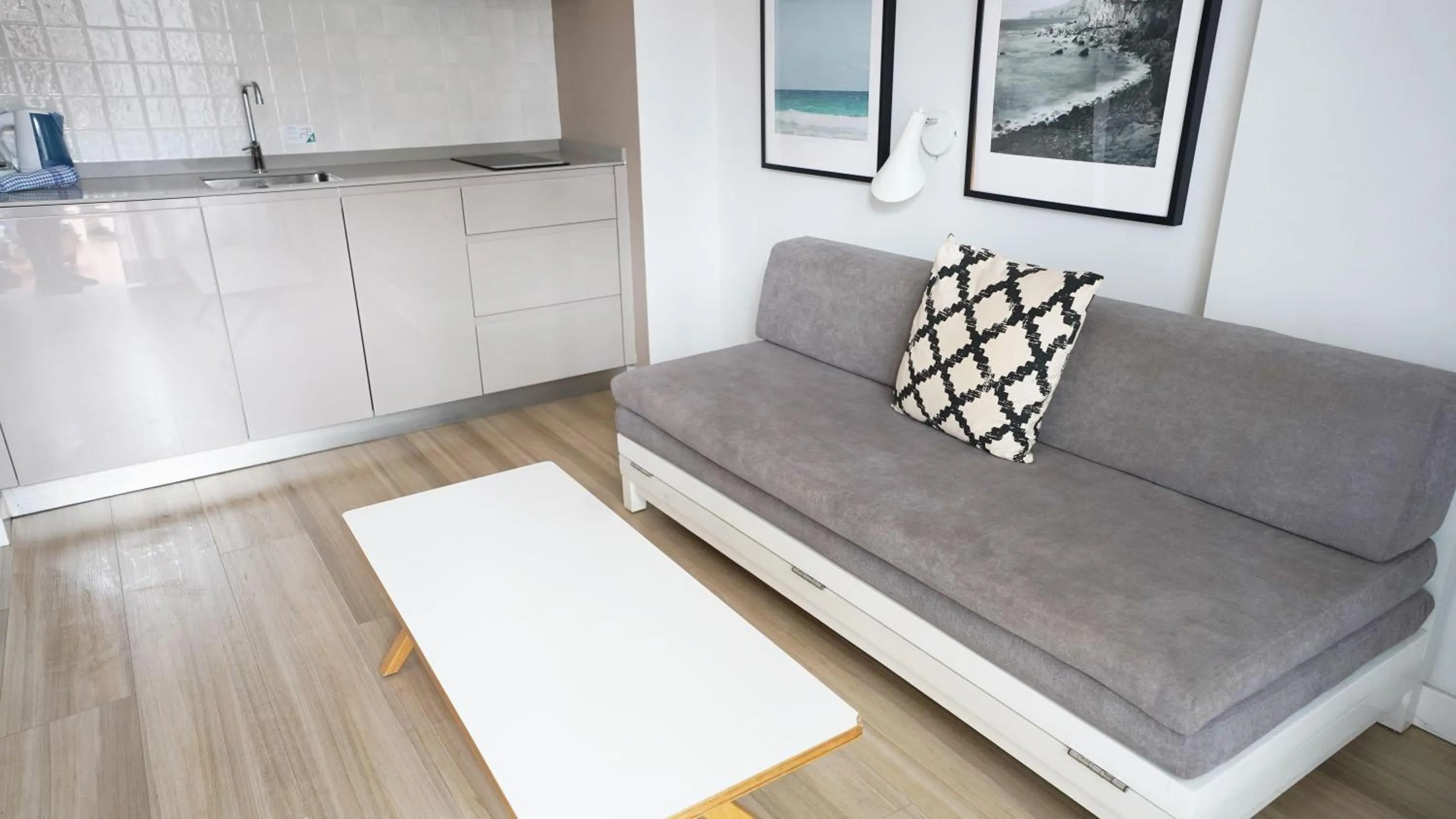 Photo of the whole room in Coral Compostela Beach