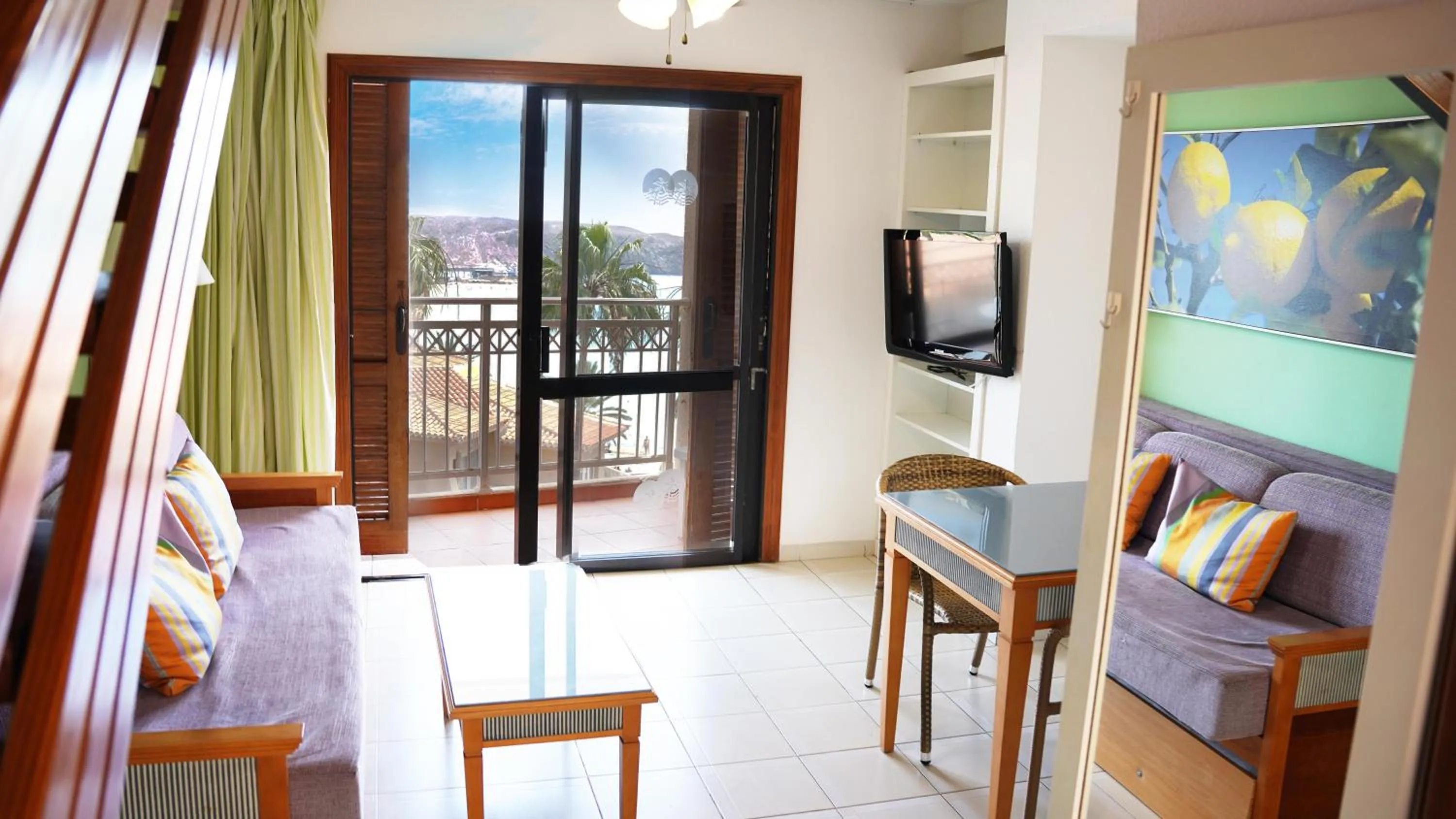 Photo of the whole room in Coral Compostela Beach