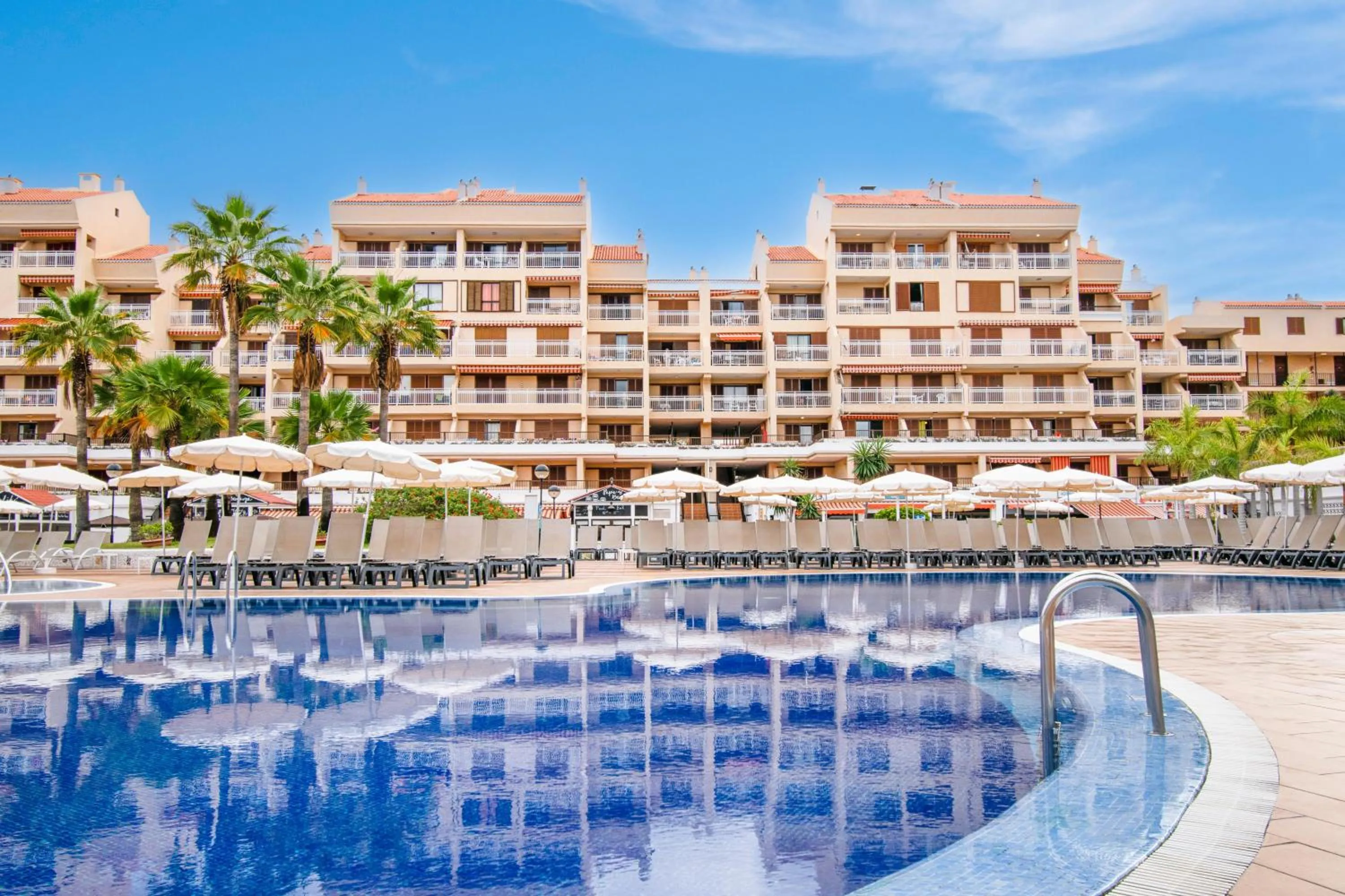 Photo of the whole room in Coral Compostela Beach