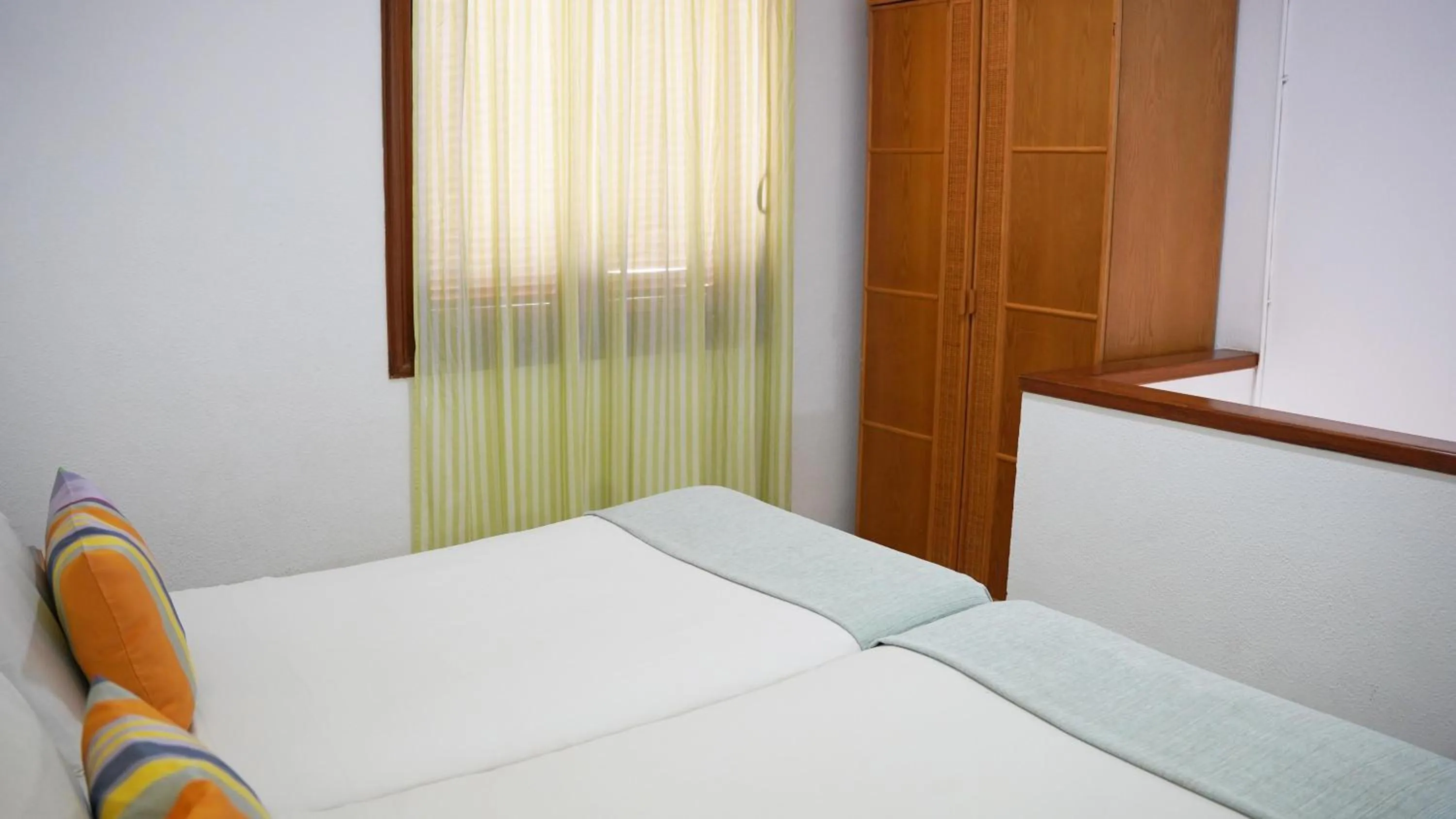Photo of the whole room, Bed in Coral Compostela Beach