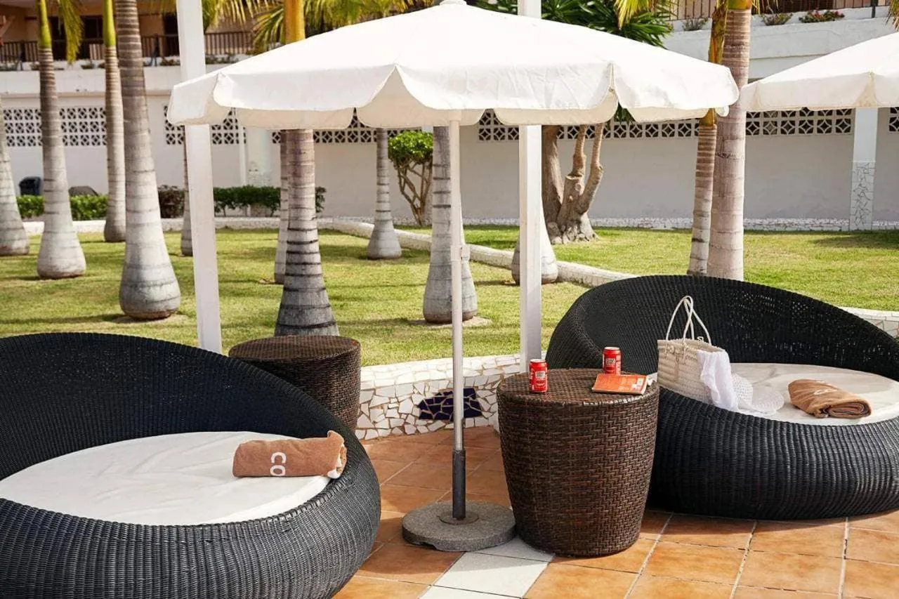 Photo of the whole room in Coral Compostela Beach