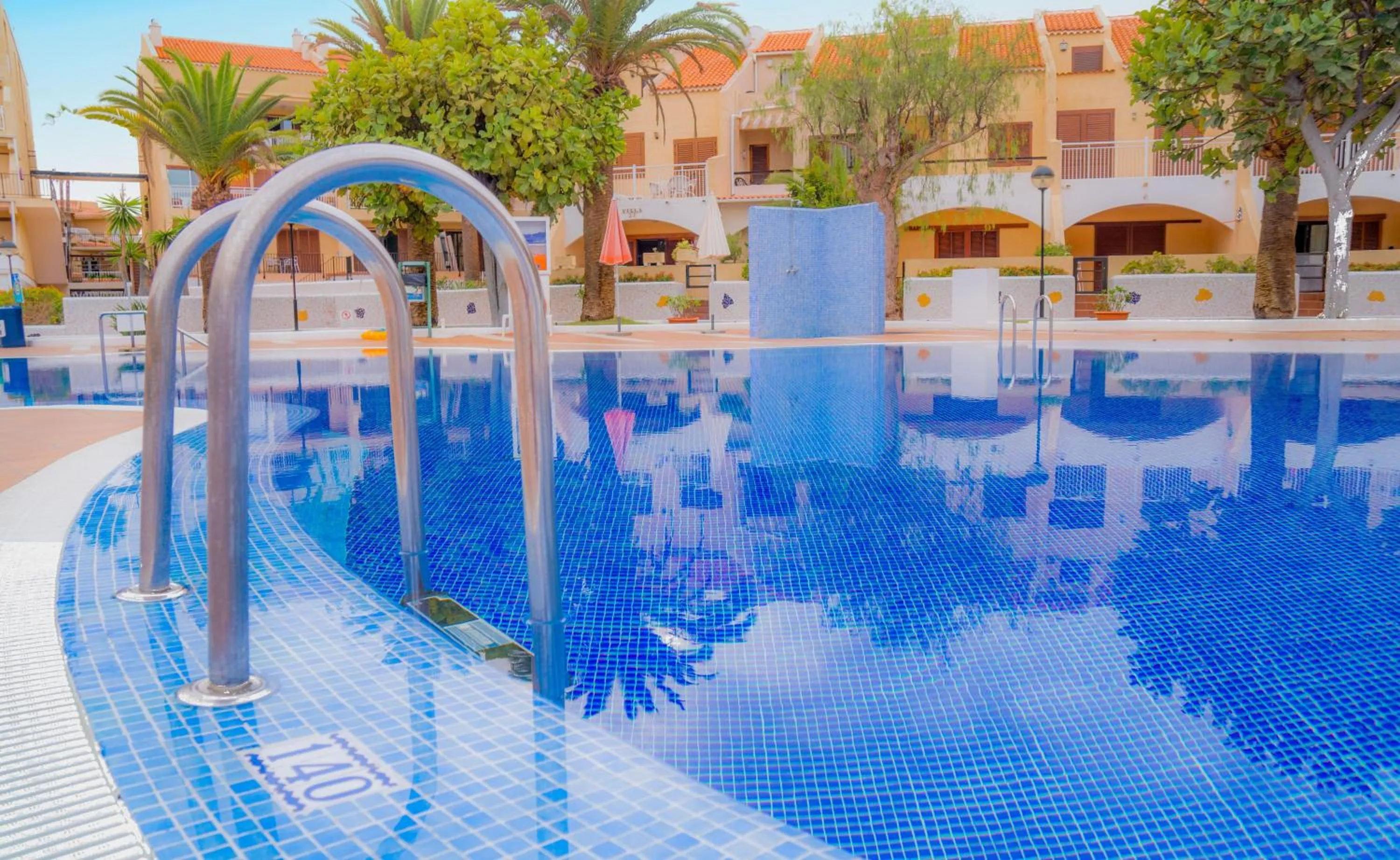 Photo of the whole room in Coral Compostela Beach