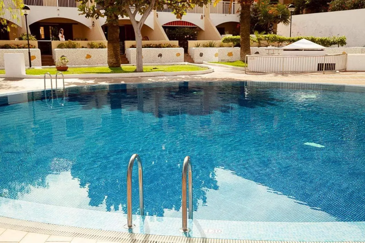 Photo of the whole room in Coral Compostela Beach