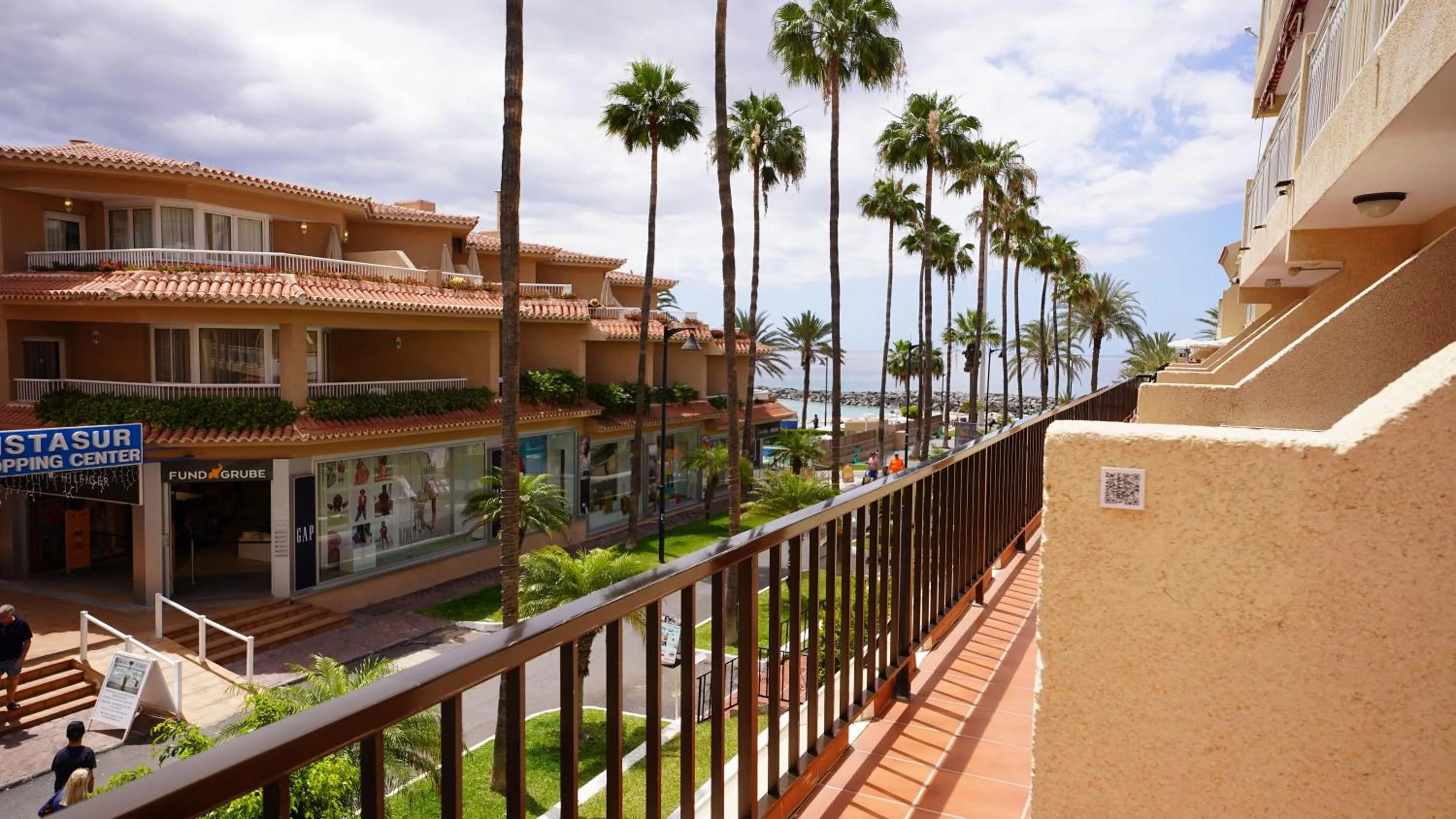 Photo of the whole room in Coral Compostela Beach