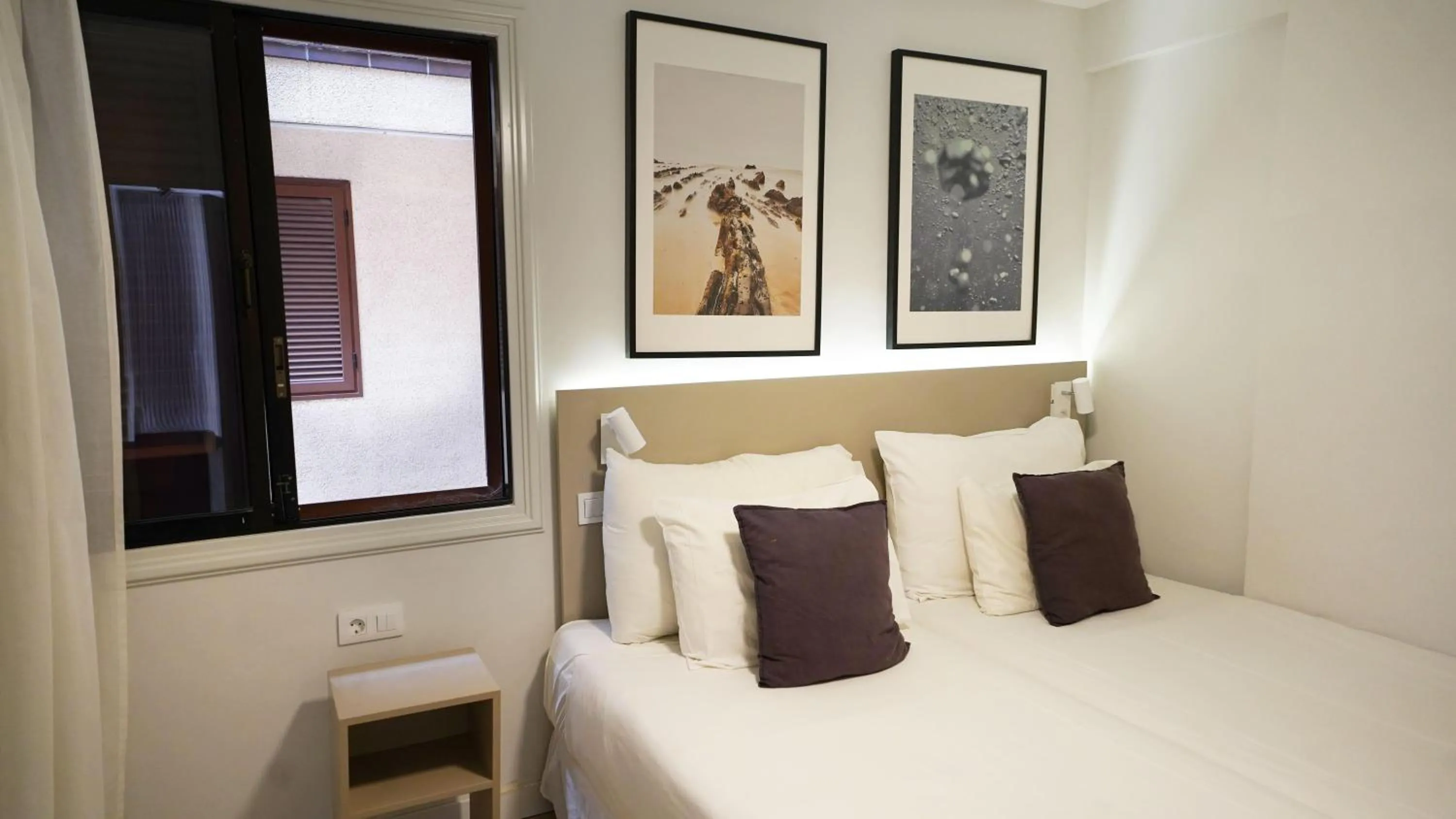 Photo of the whole room, Bed in Coral Compostela Beach