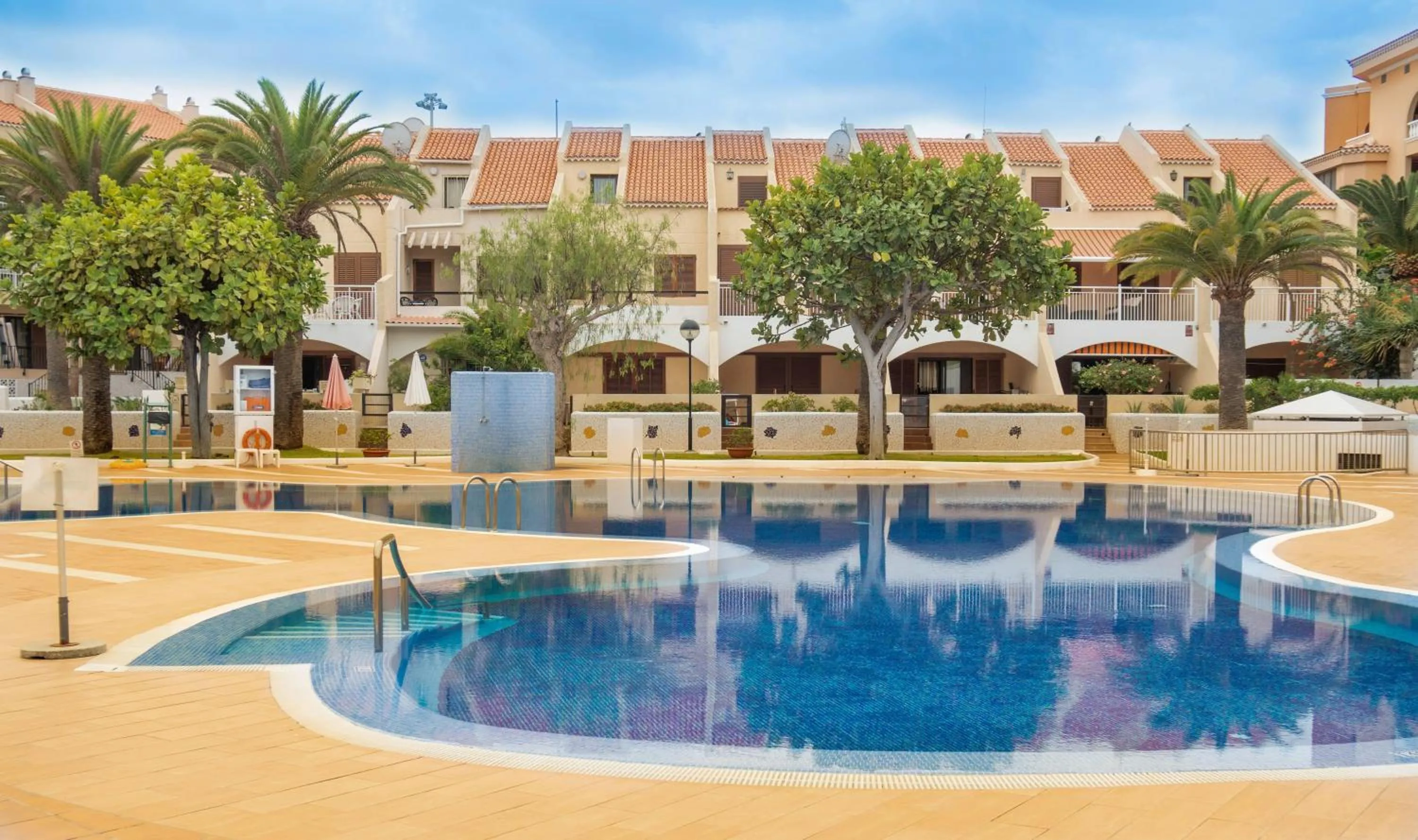 Photo of the whole room in Coral Compostela Beach