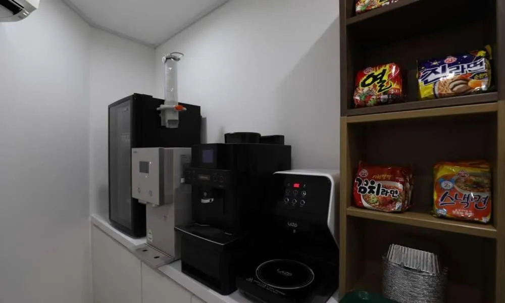 Coffee/tea facilities in JECHEON No 25 HOTEL