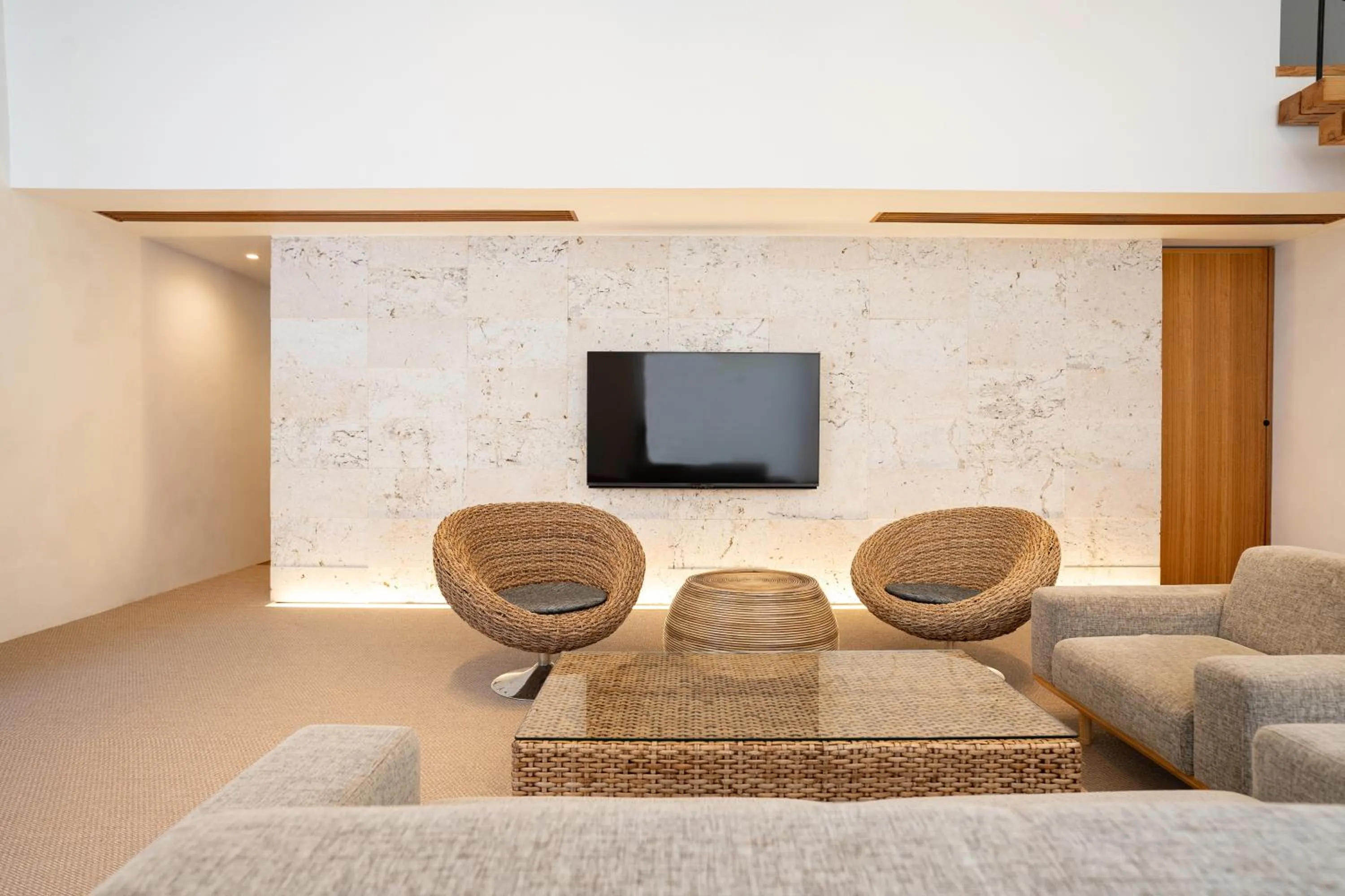 Communal lounge/ TV room in Secret Villas by Relapool