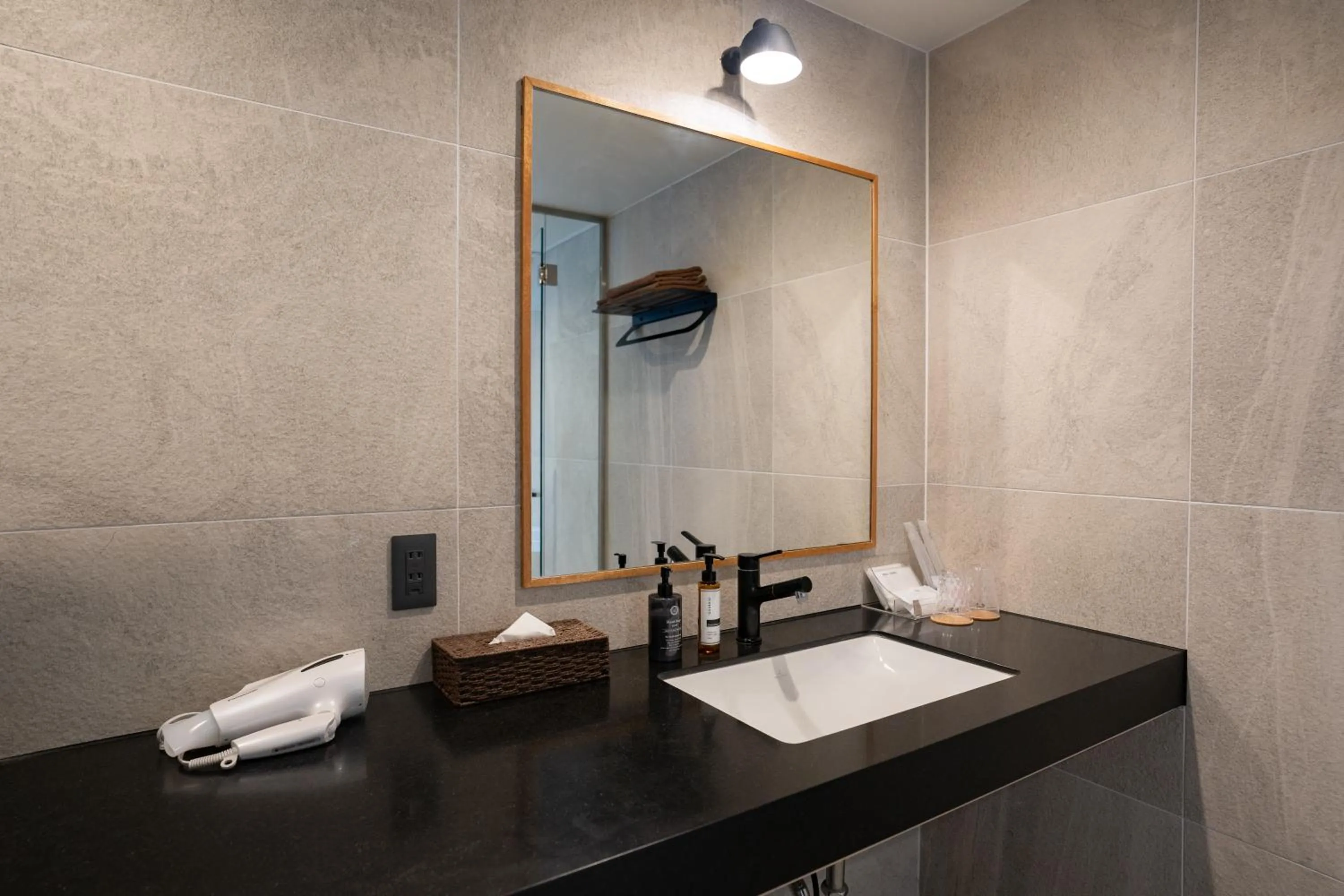 Bathroom in Secret Villas by Relapool