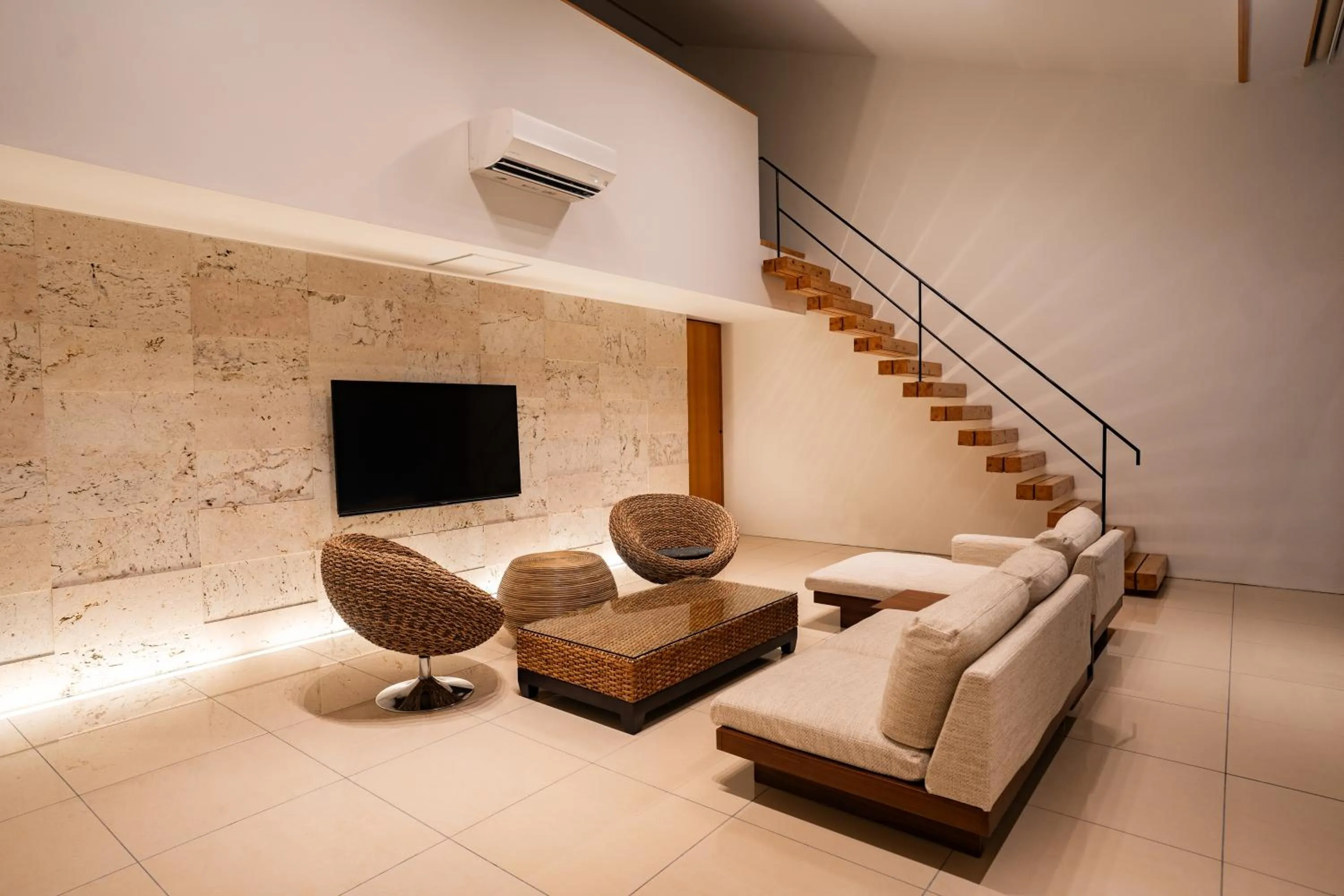 Living room in Secret Villas by Relapool