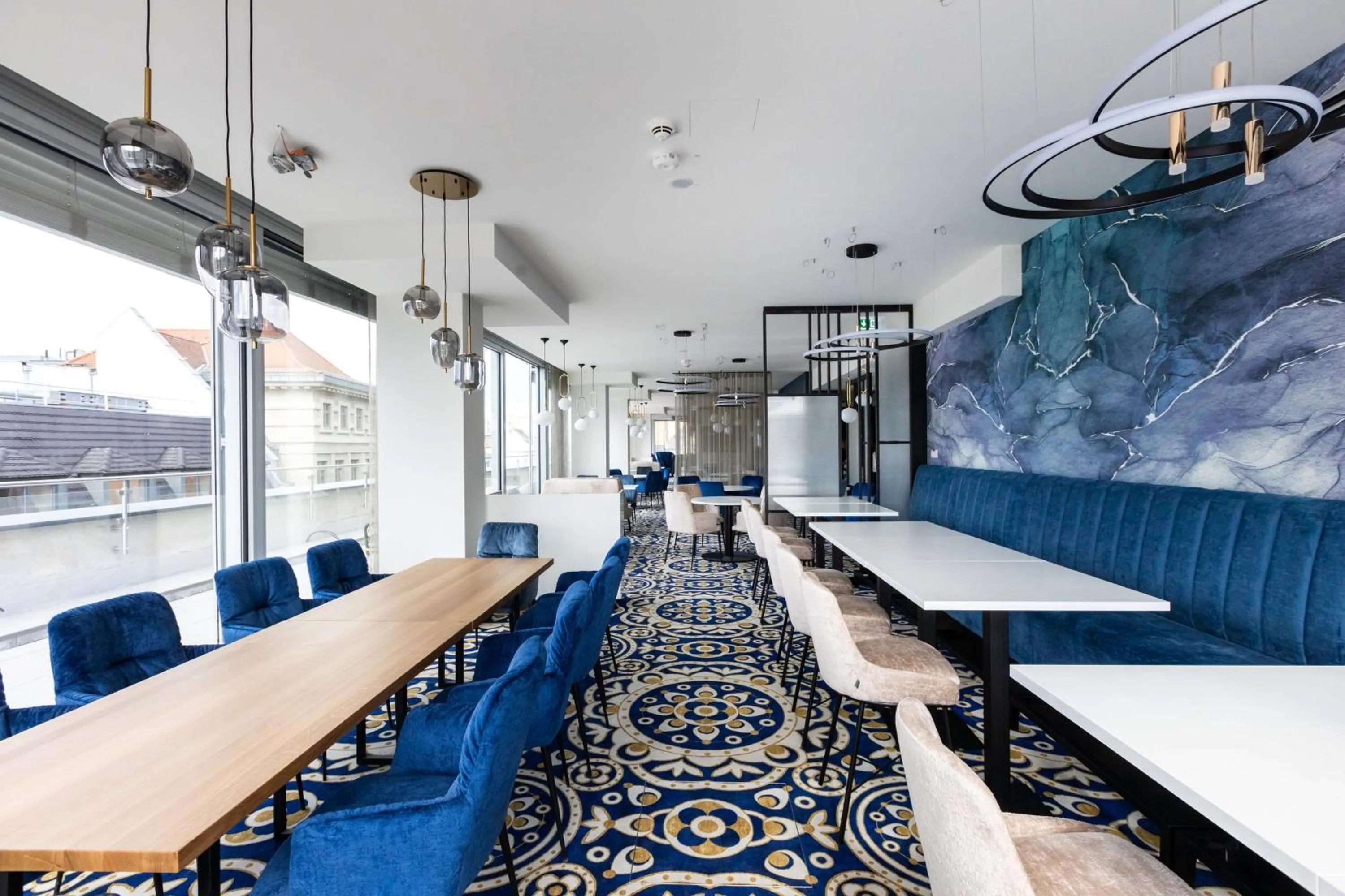 Food and drinks in Best Western Premier Royal Blue - Adult only