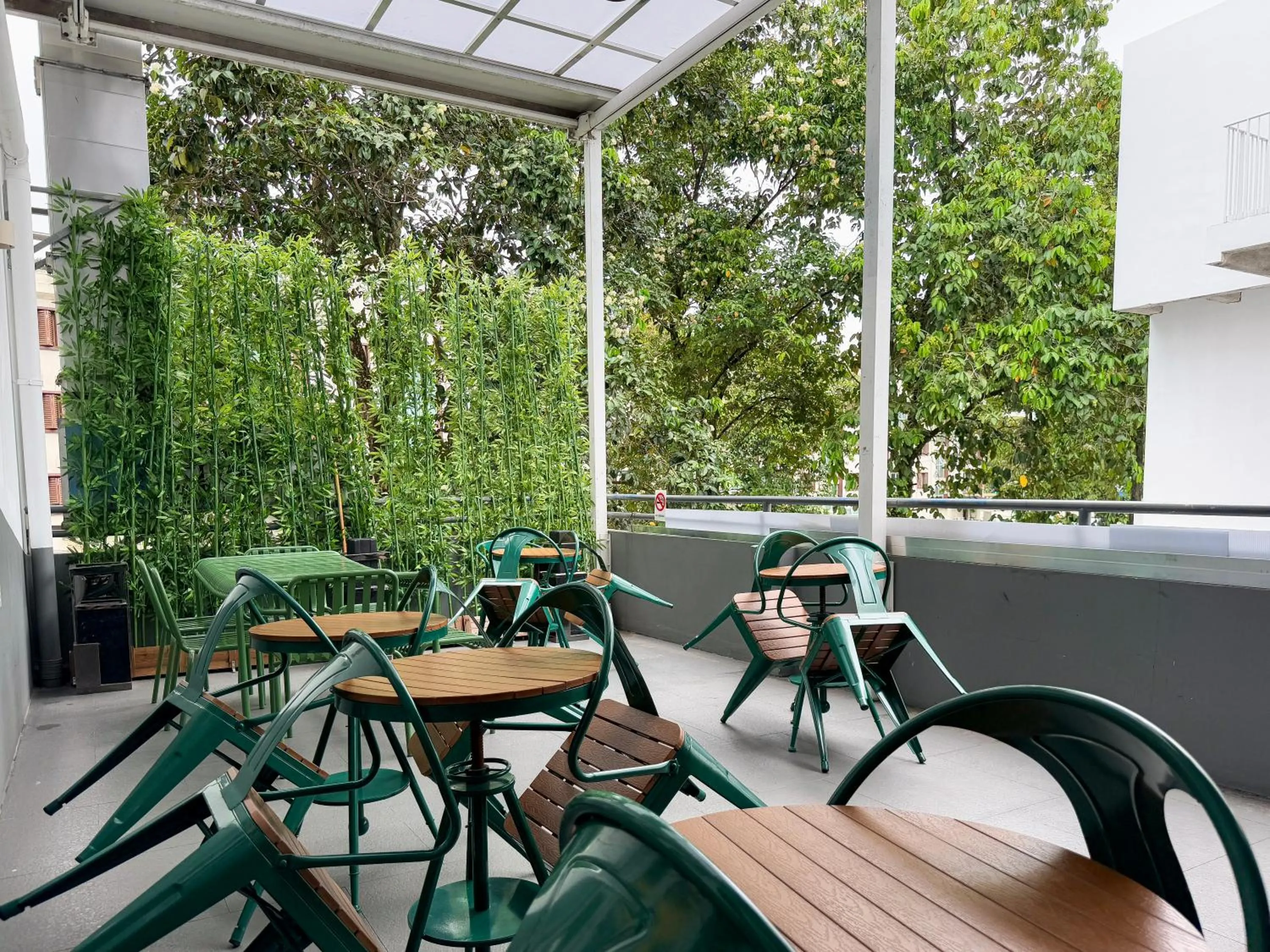 Communal lounge/ TV room in Futura Boutique Hostel