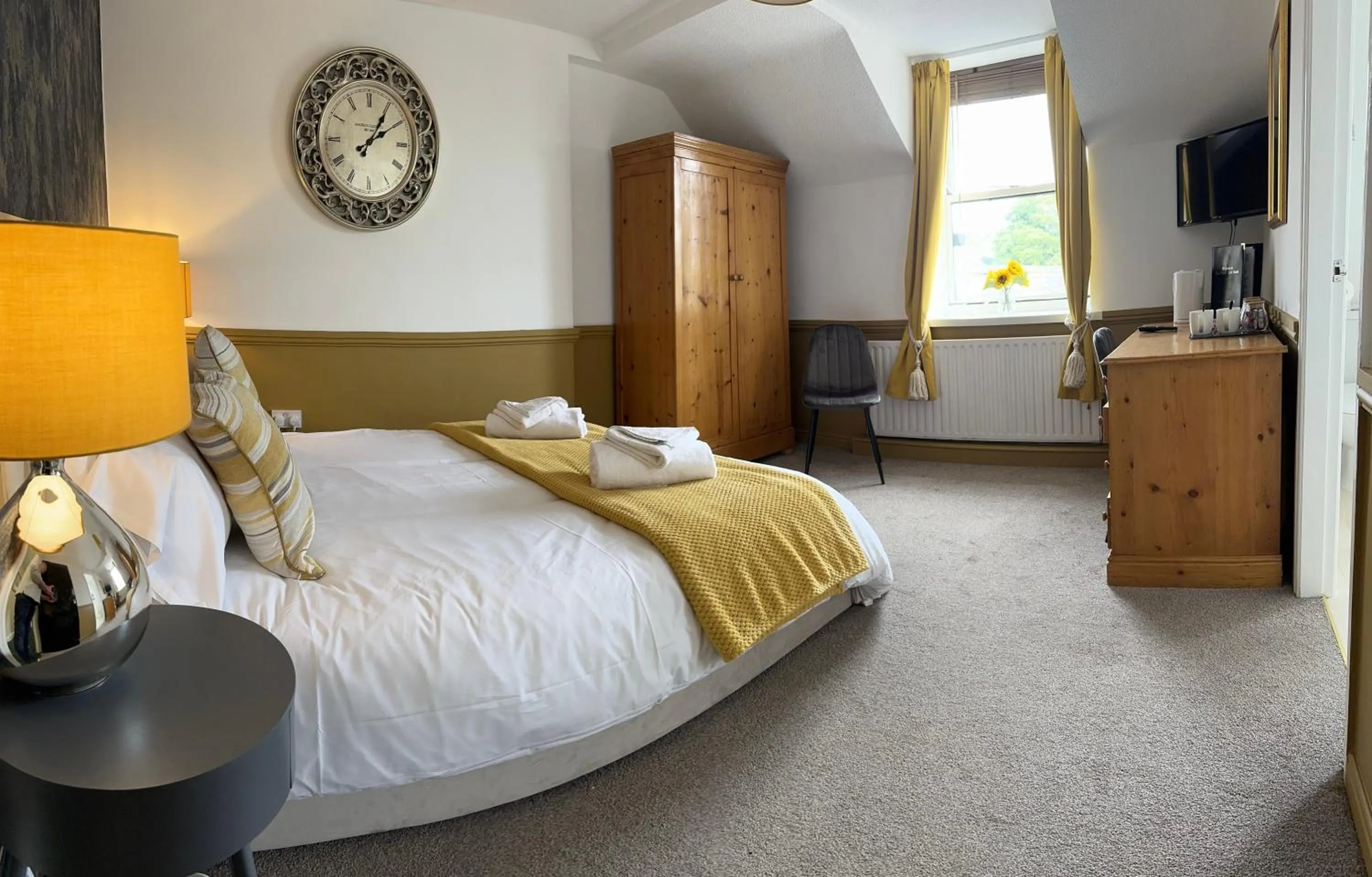 The Golden Lion Hotel