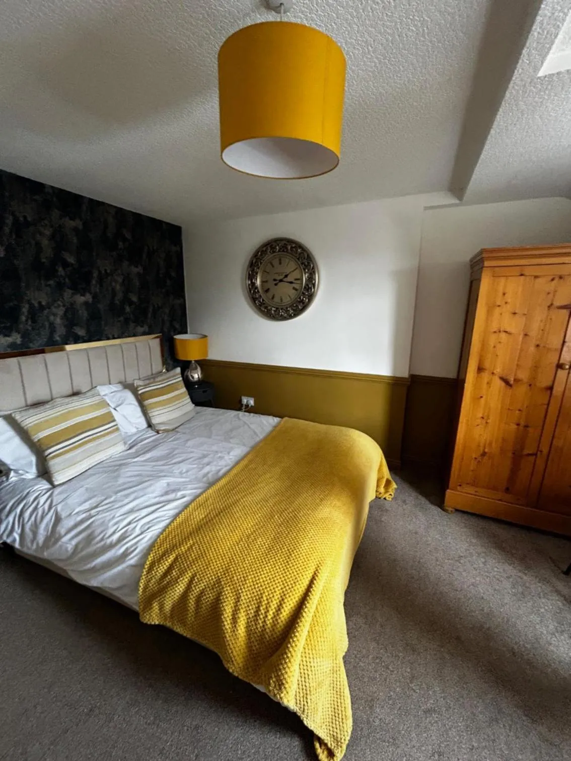 The Golden Lion Hotel