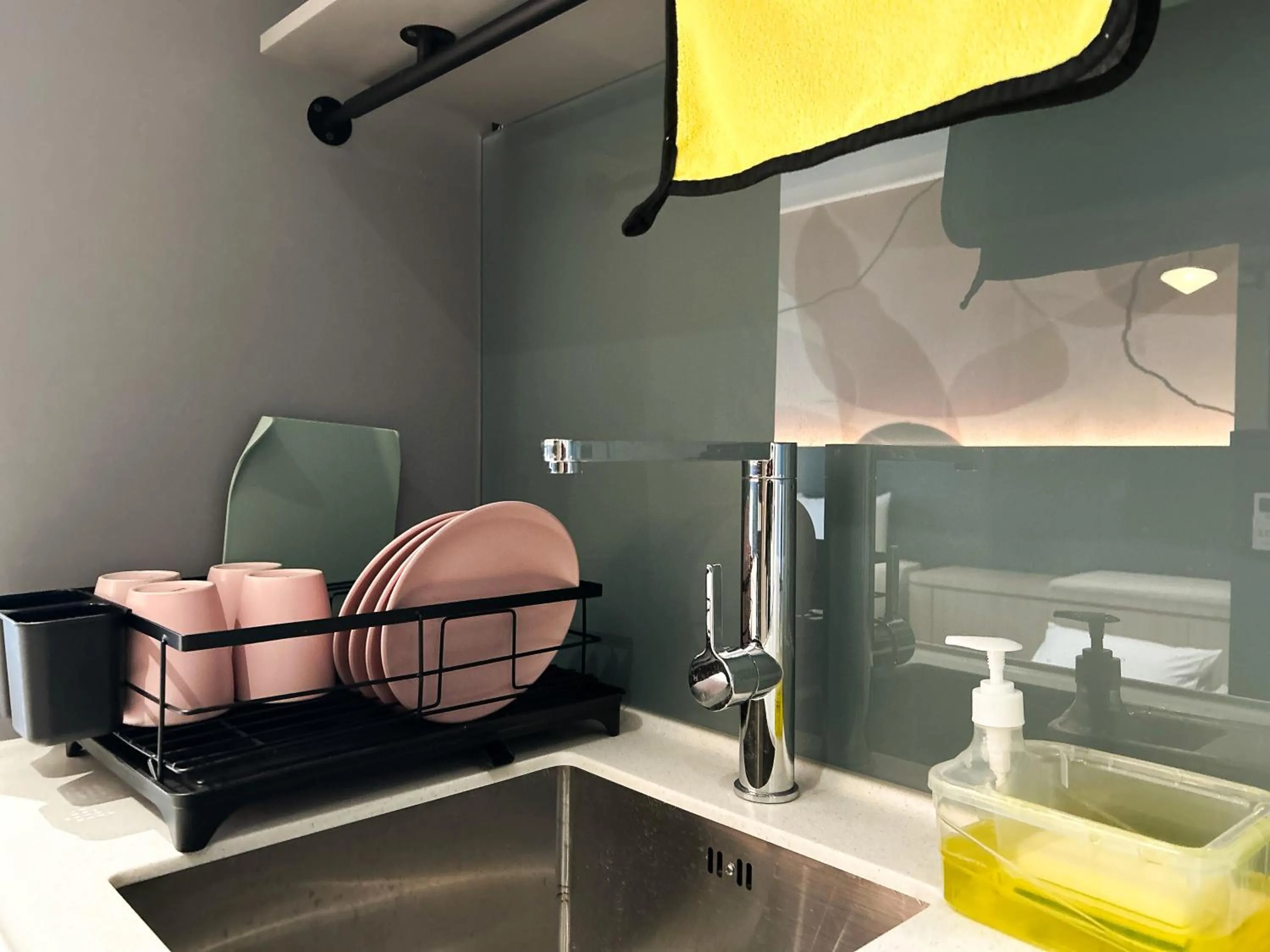 Mossaz by Manhattan Group