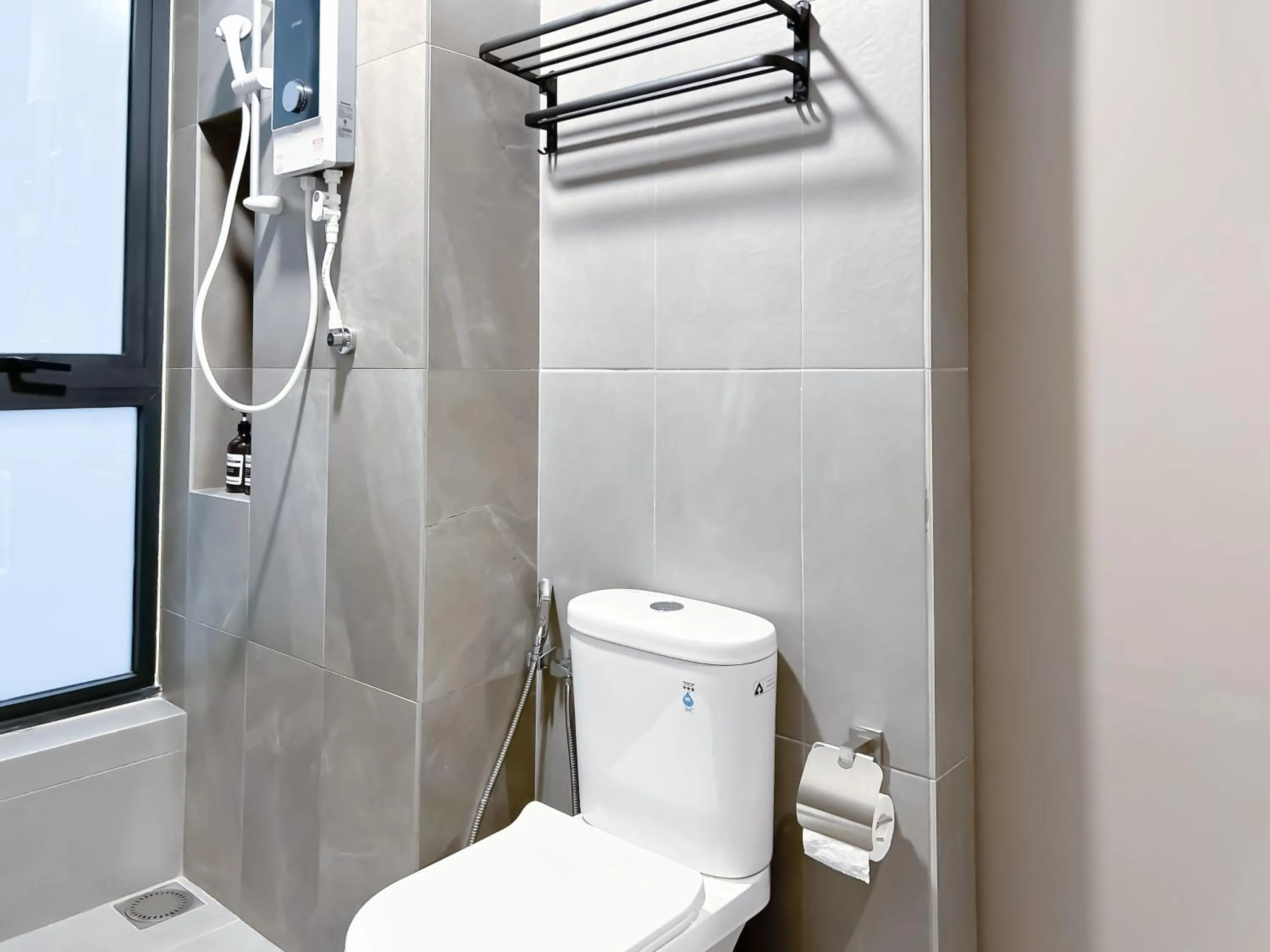 Mossaz by Manhattan Group