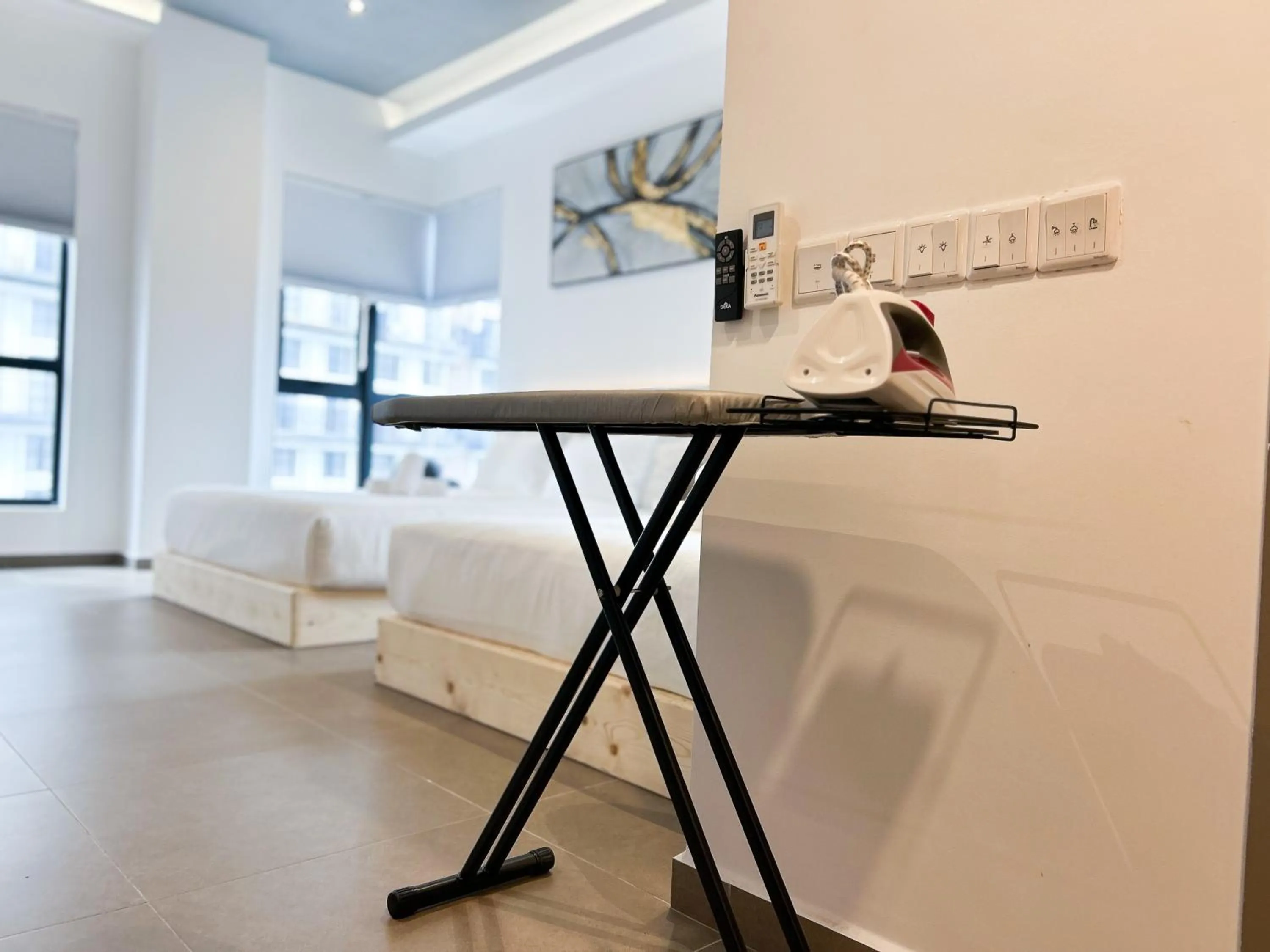 Mossaz by Manhattan Group