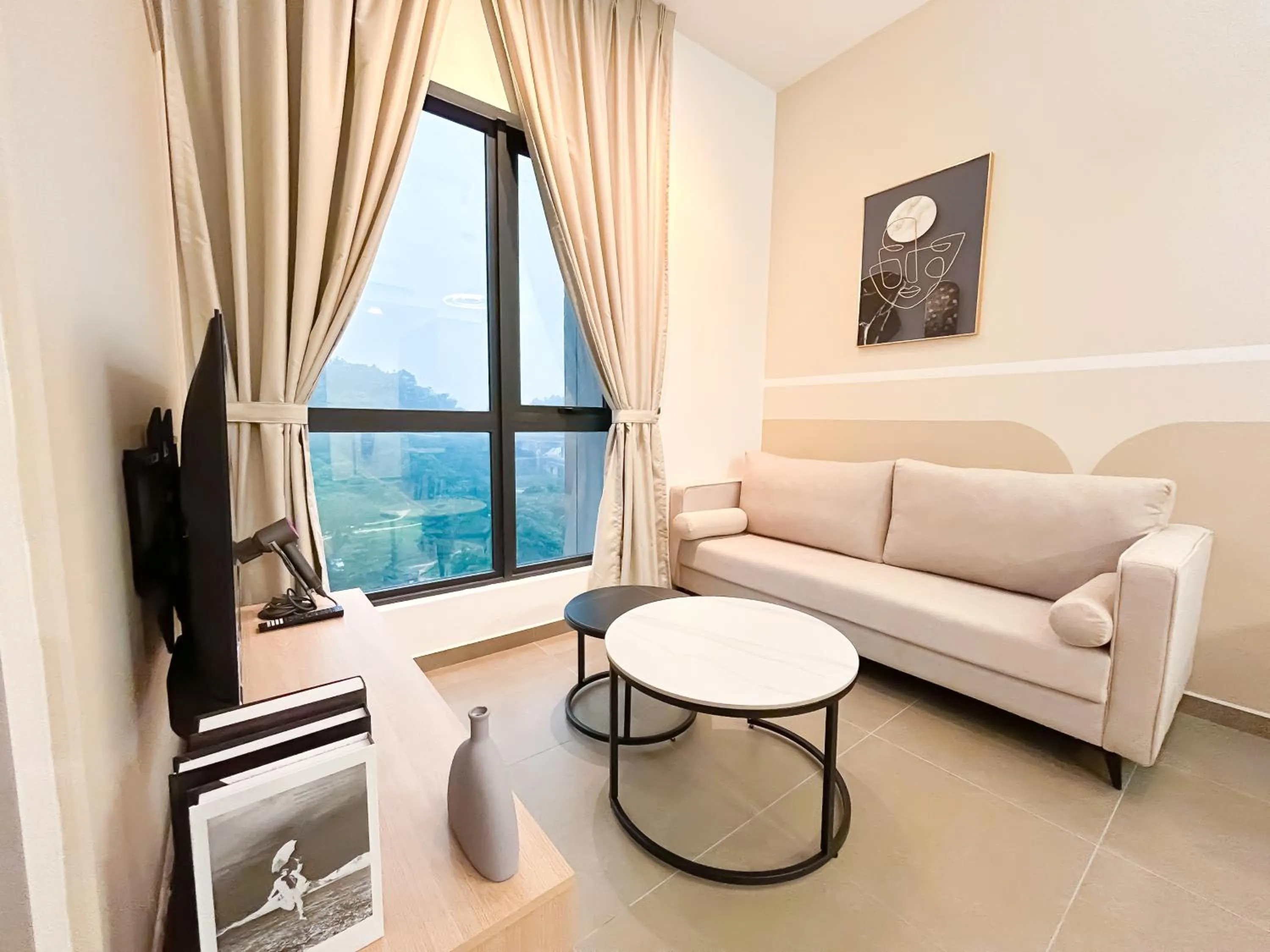 Mossaz by Manhattan Group