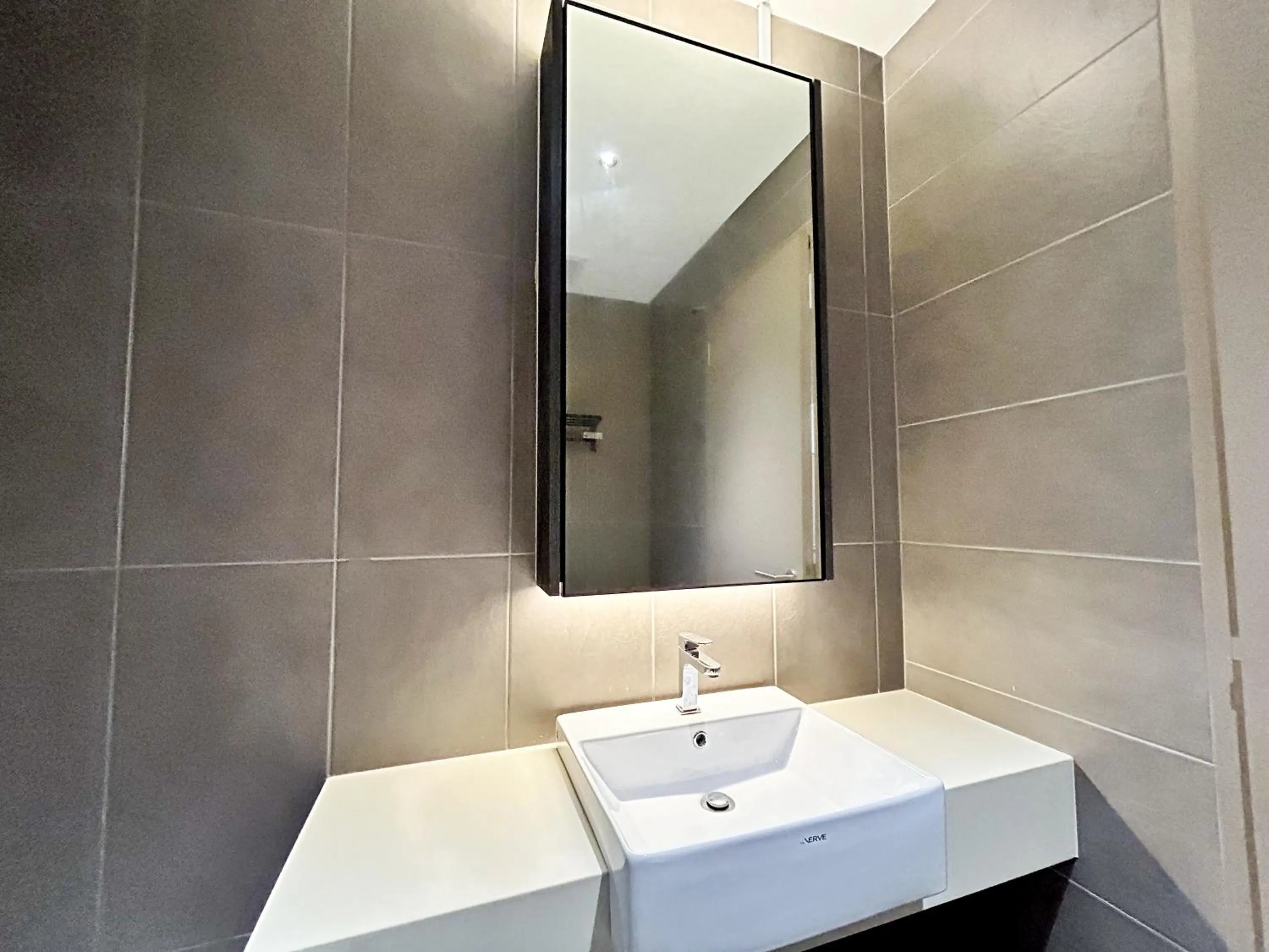 Mossaz by Manhattan Group