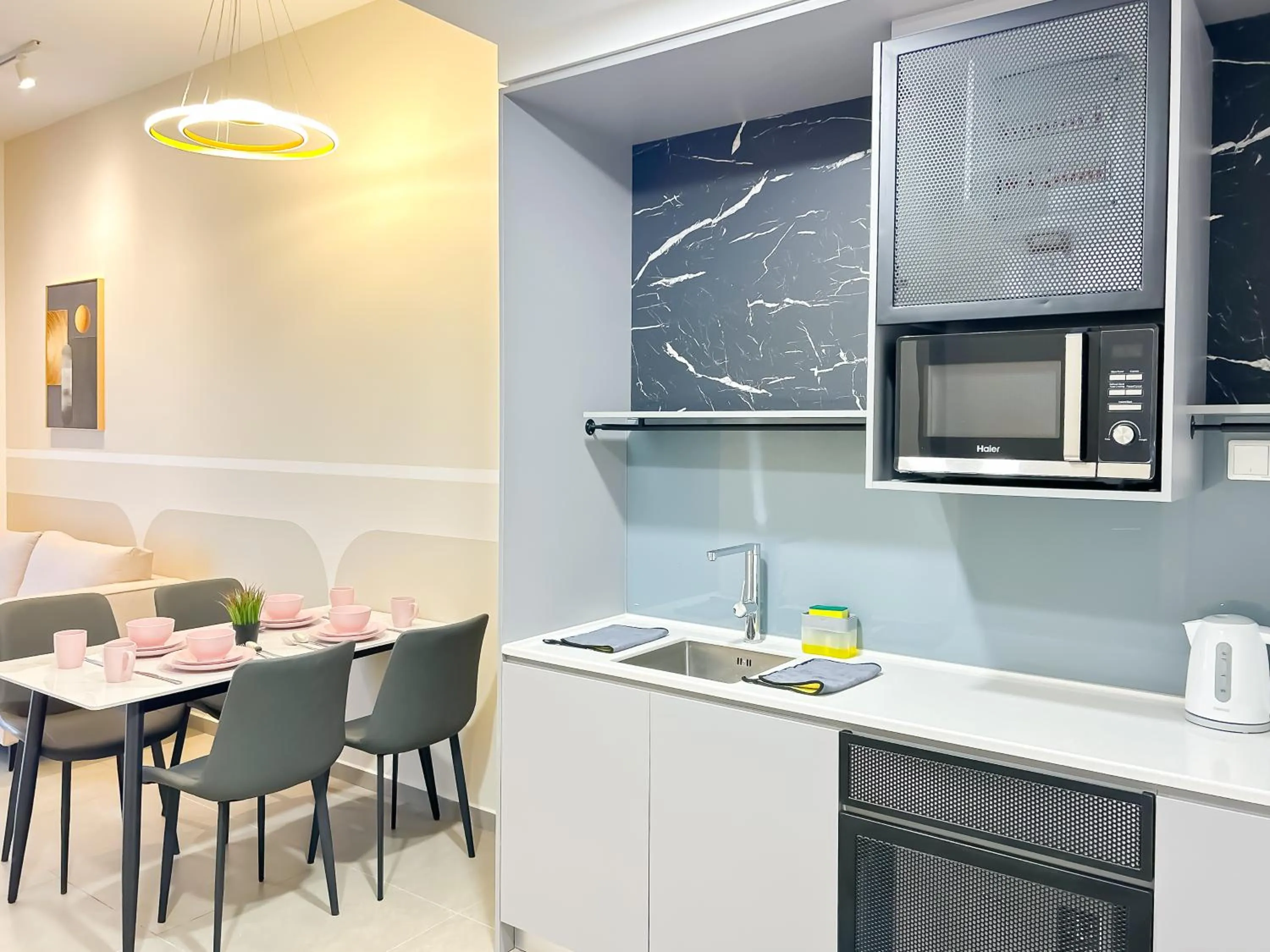 Mossaz by Manhattan Group