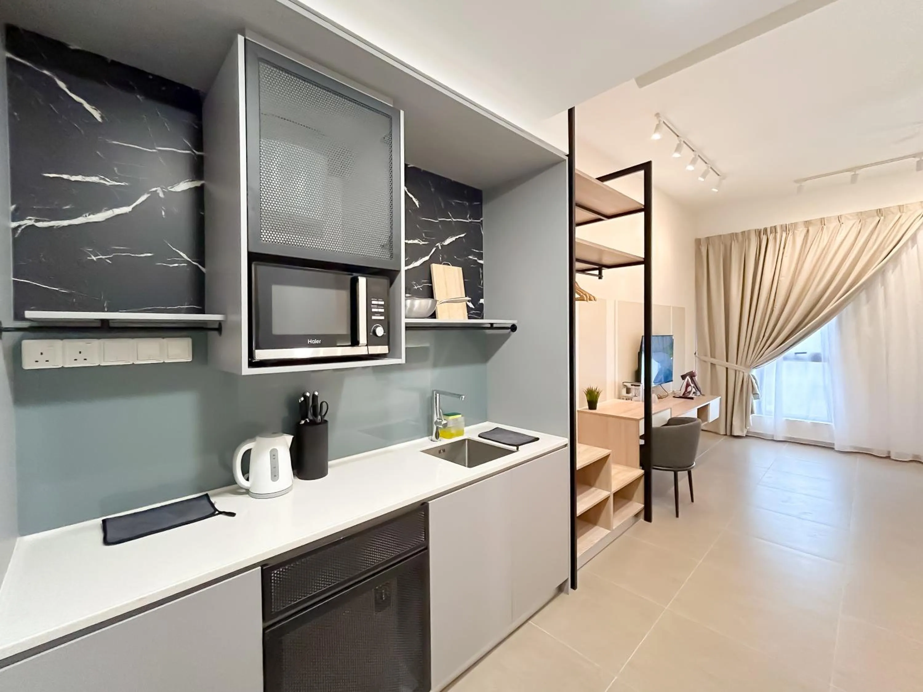 Mossaz by Manhattan Group