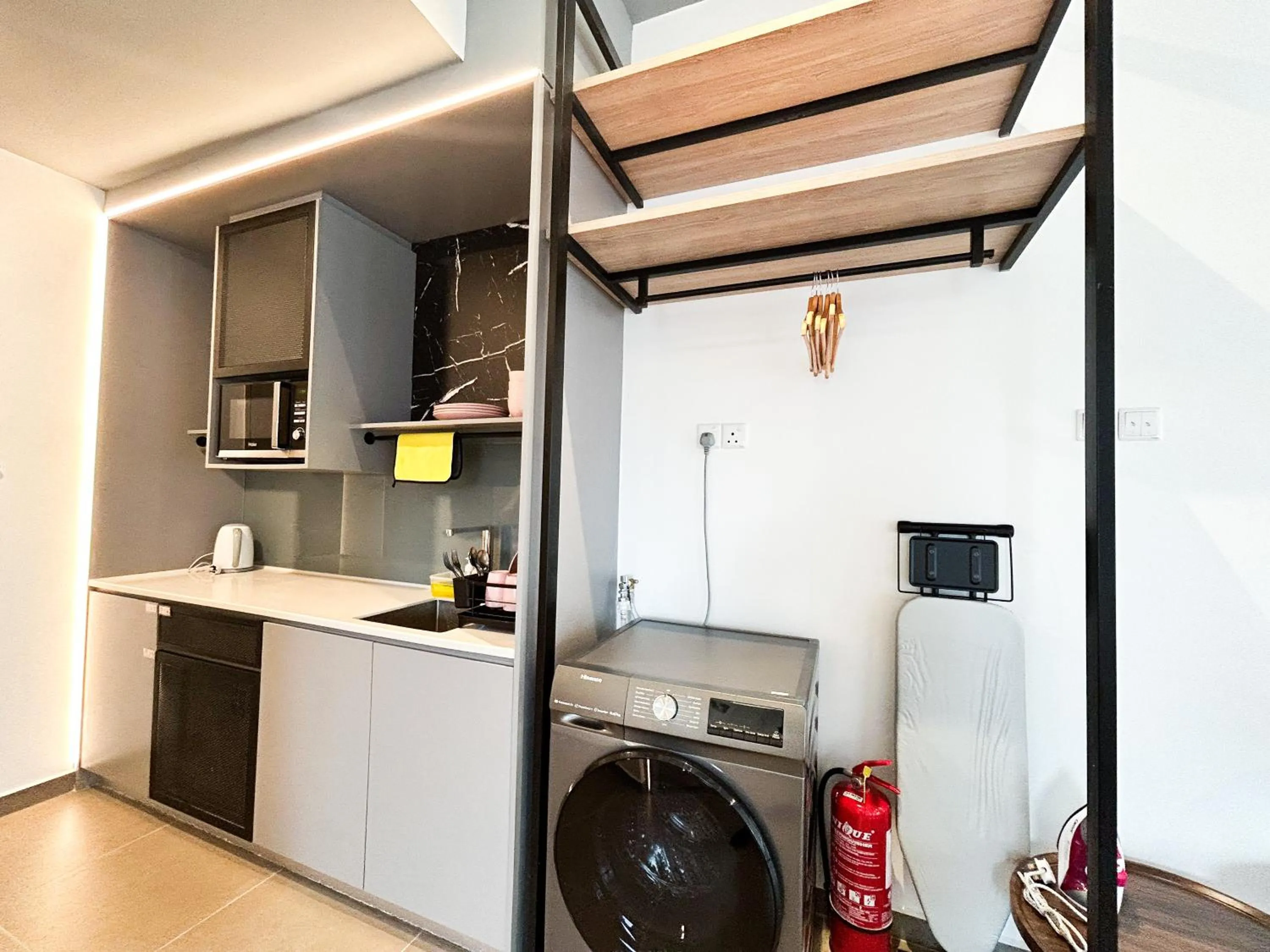 Mossaz by Manhattan Group