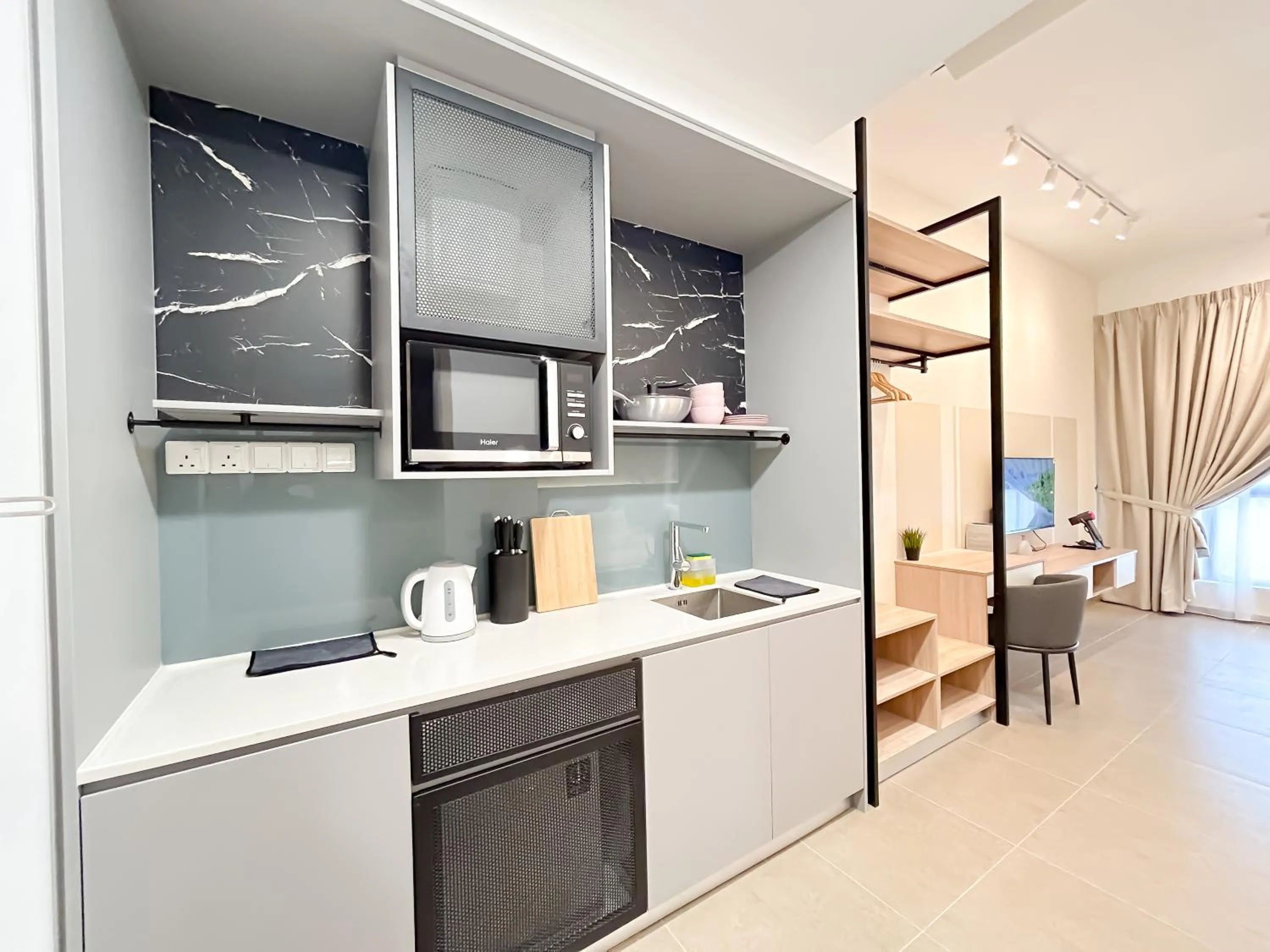 Mossaz by Manhattan Group