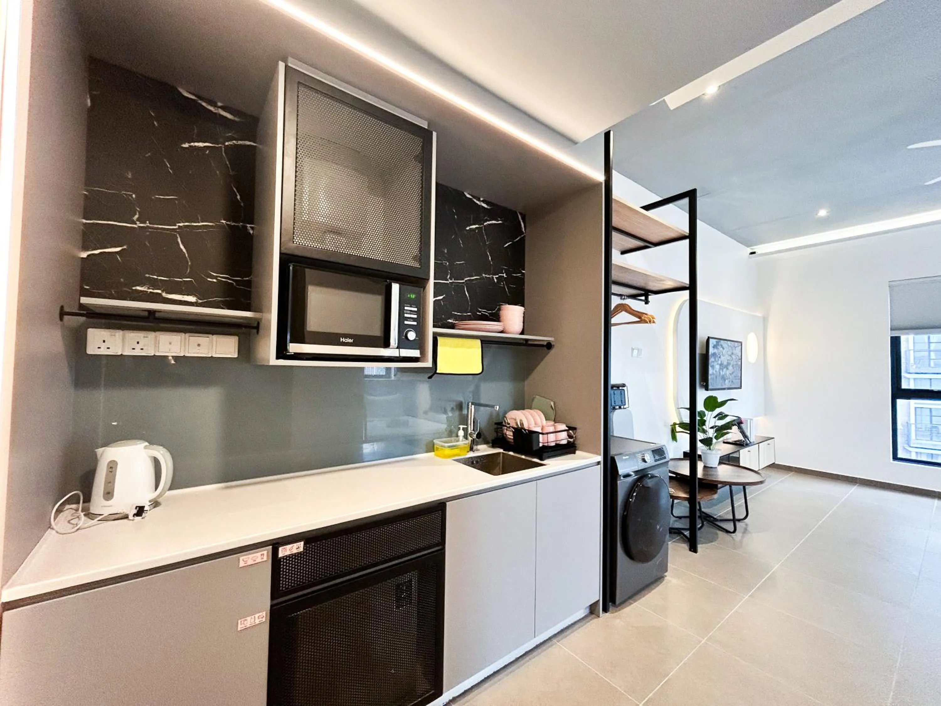 Mossaz by Manhattan Group