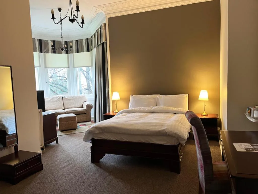 Bed in The Strathearn Hotel