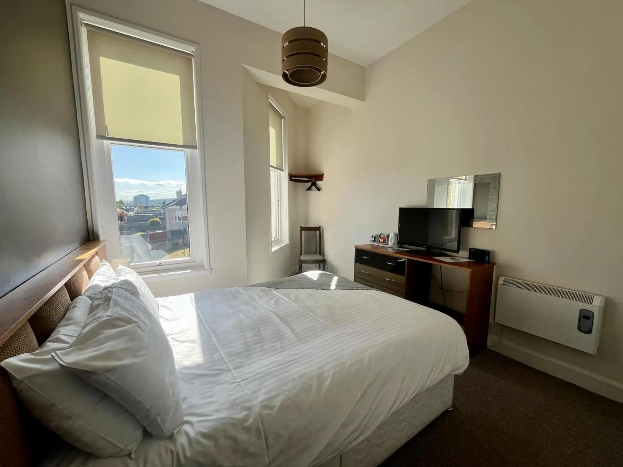 Bed in The Strathearn Hotel