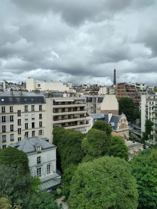 Super logement cosy avec vue sur Tour Eiffel