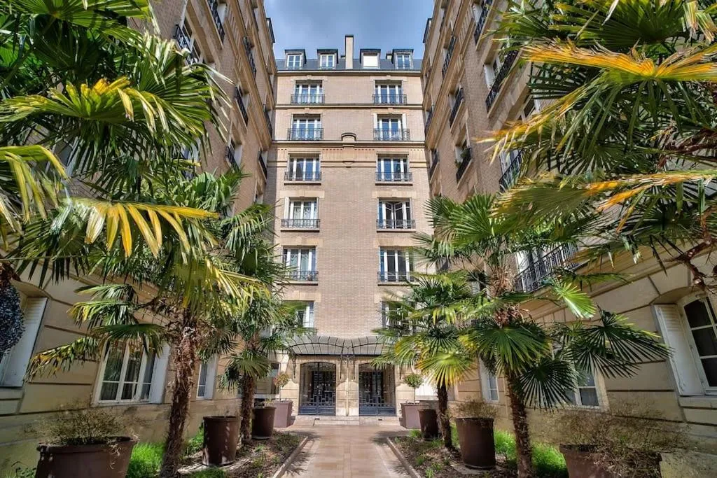 Super logement cosy avec vue sur Tour Eiffel