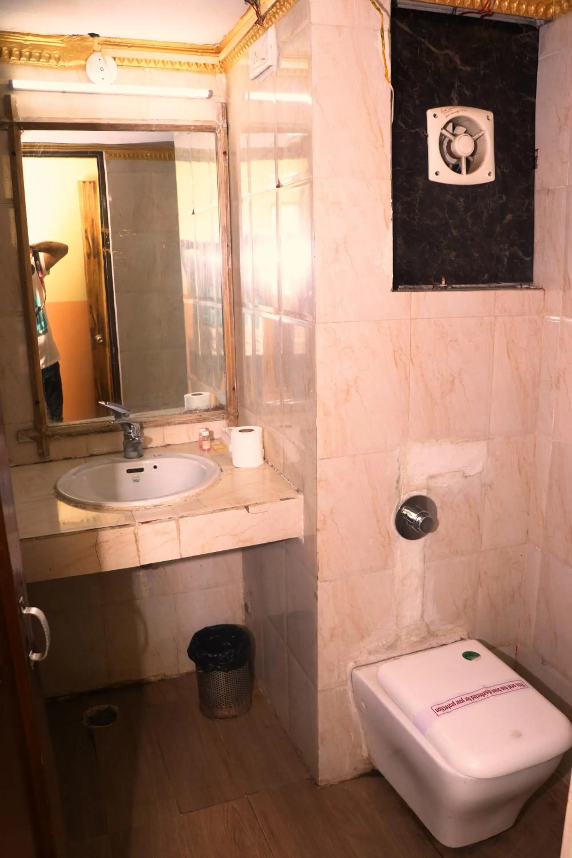Hotel Samrat International
