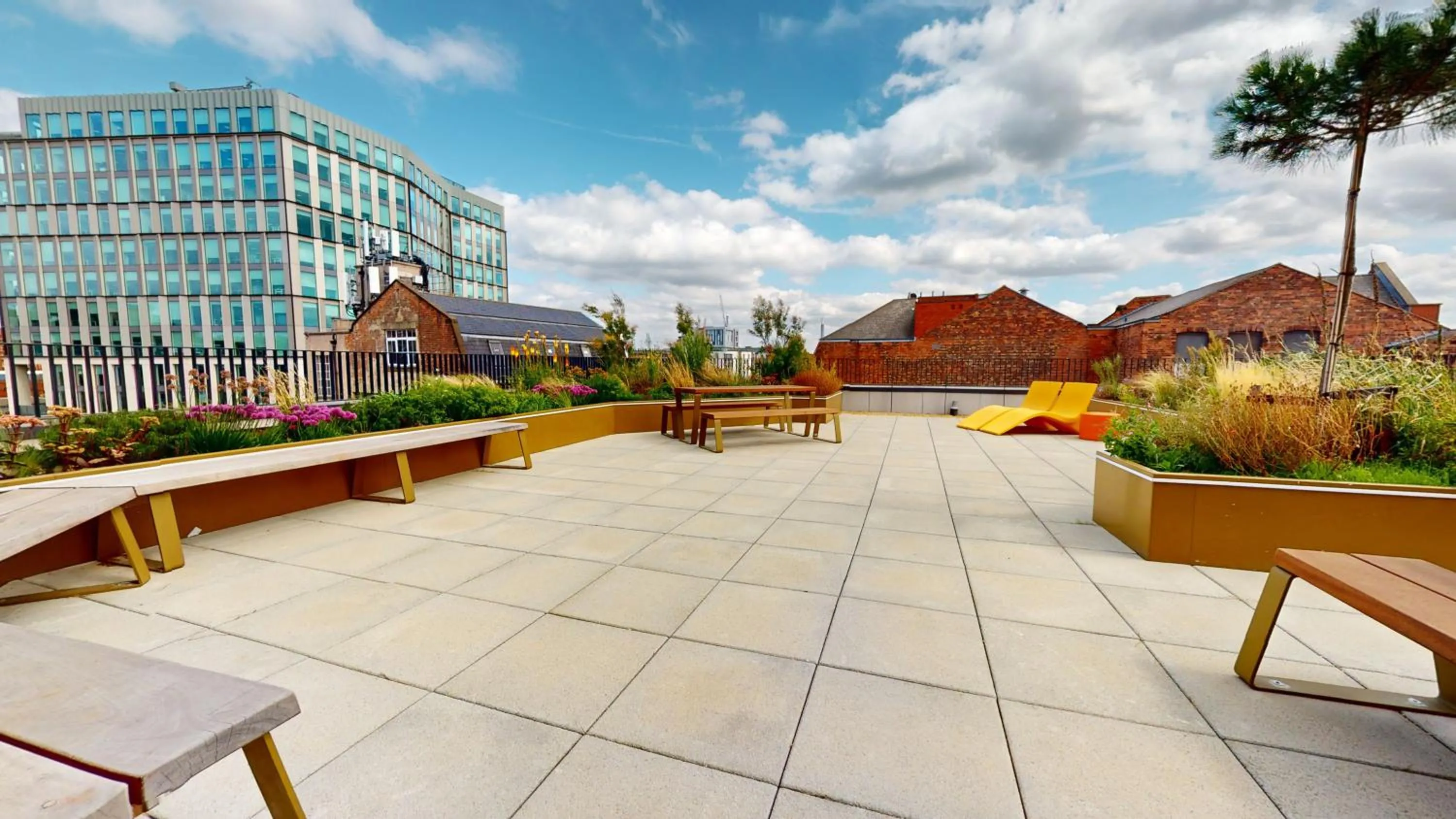 Student Only, Ensuite-in a Stylish Apartment at Signal Place