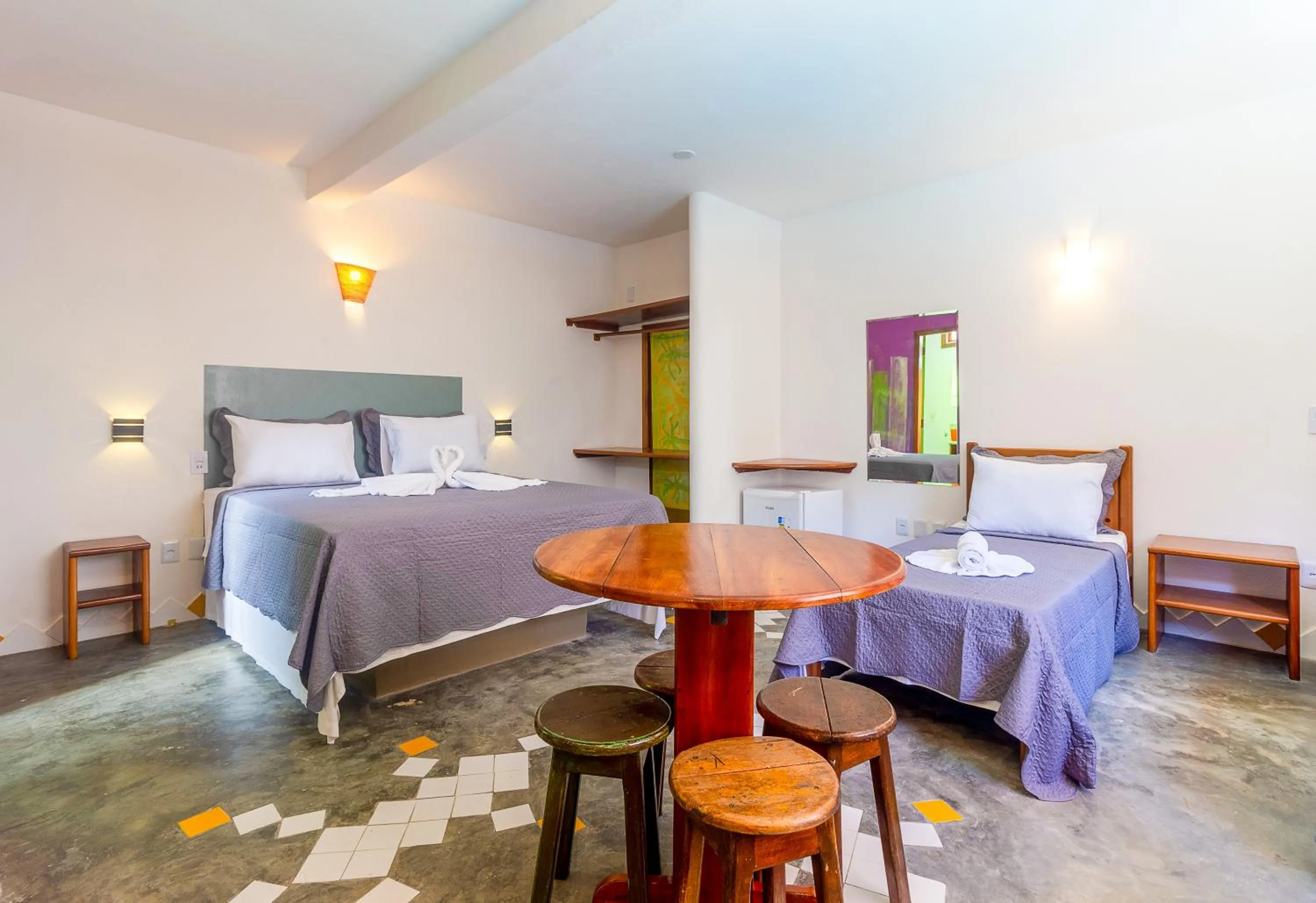 Photo of the whole room, Bed in Cavalo Marinho Flats