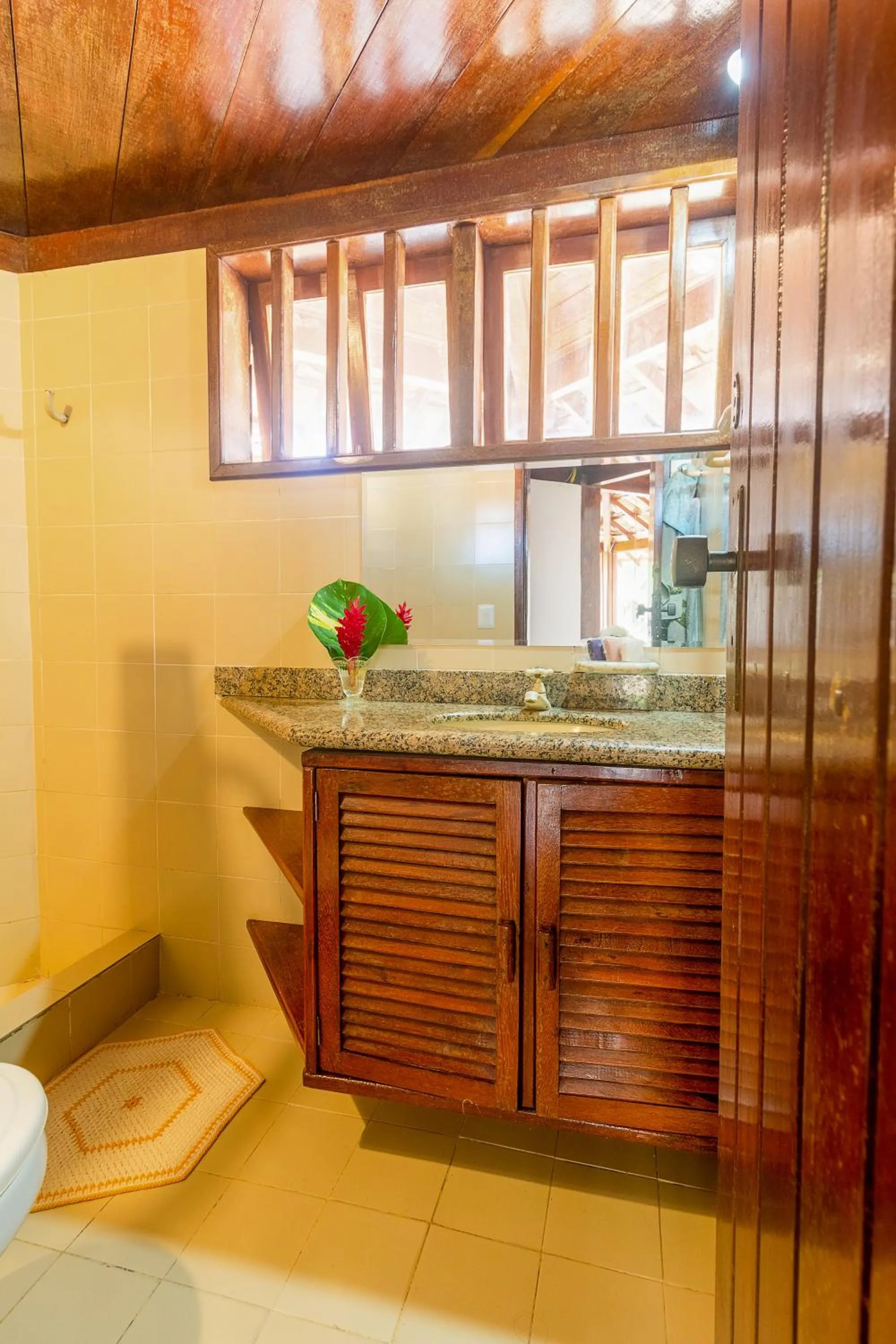 Bathroom in Cavalo Marinho Flats